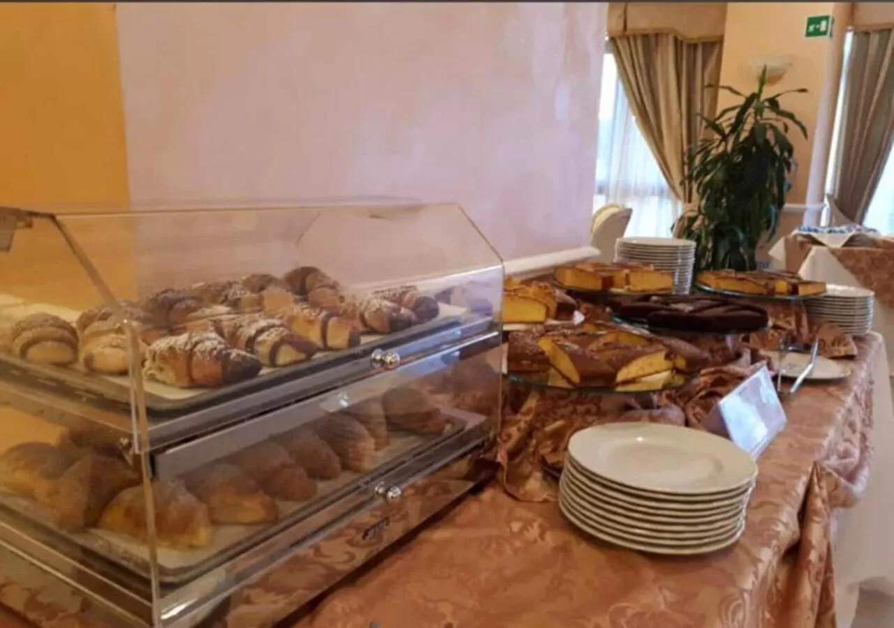 Continental breakfast in Grand Hotel Stella Maris Italia