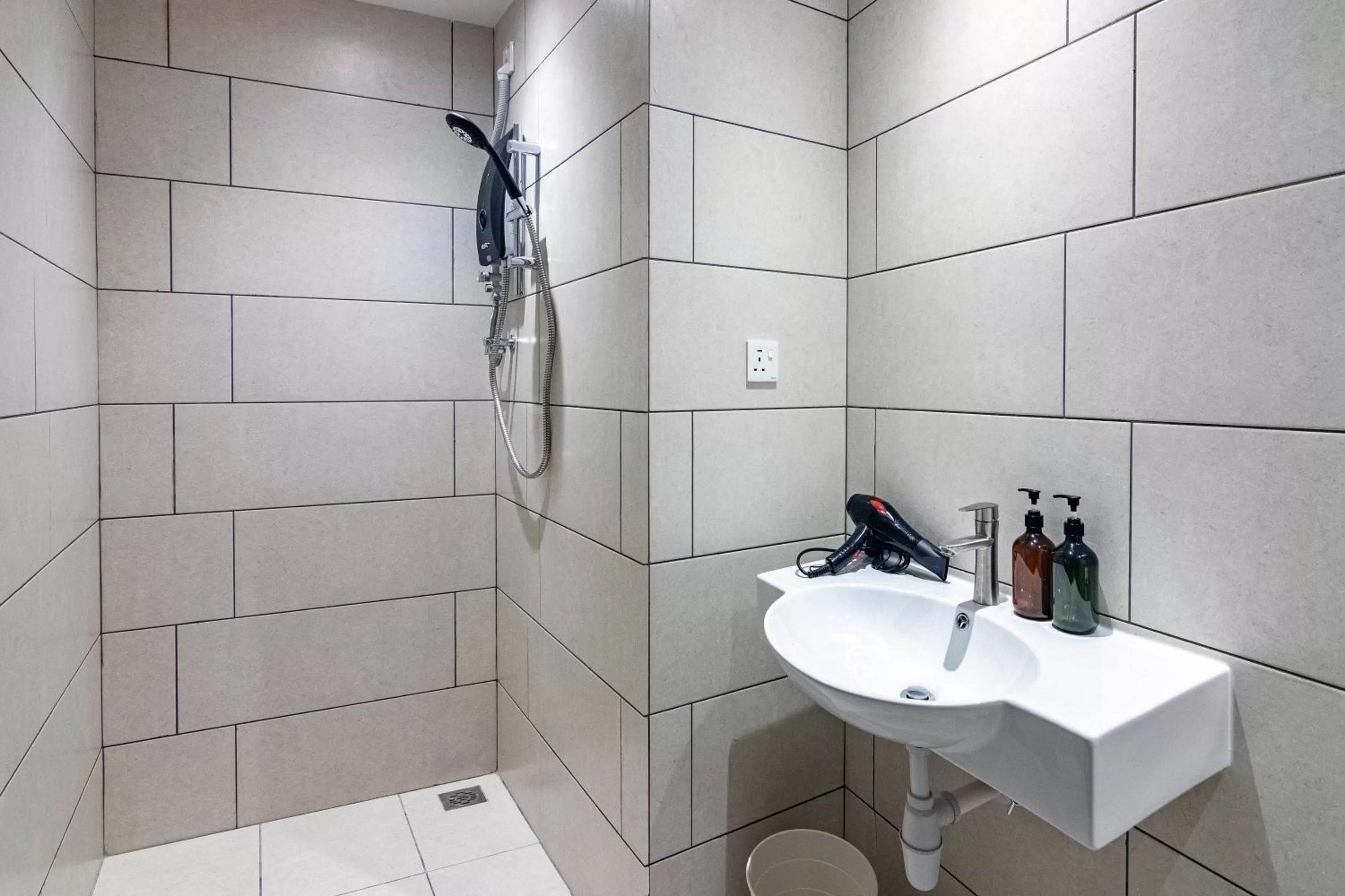 Shower in Bagan Suite