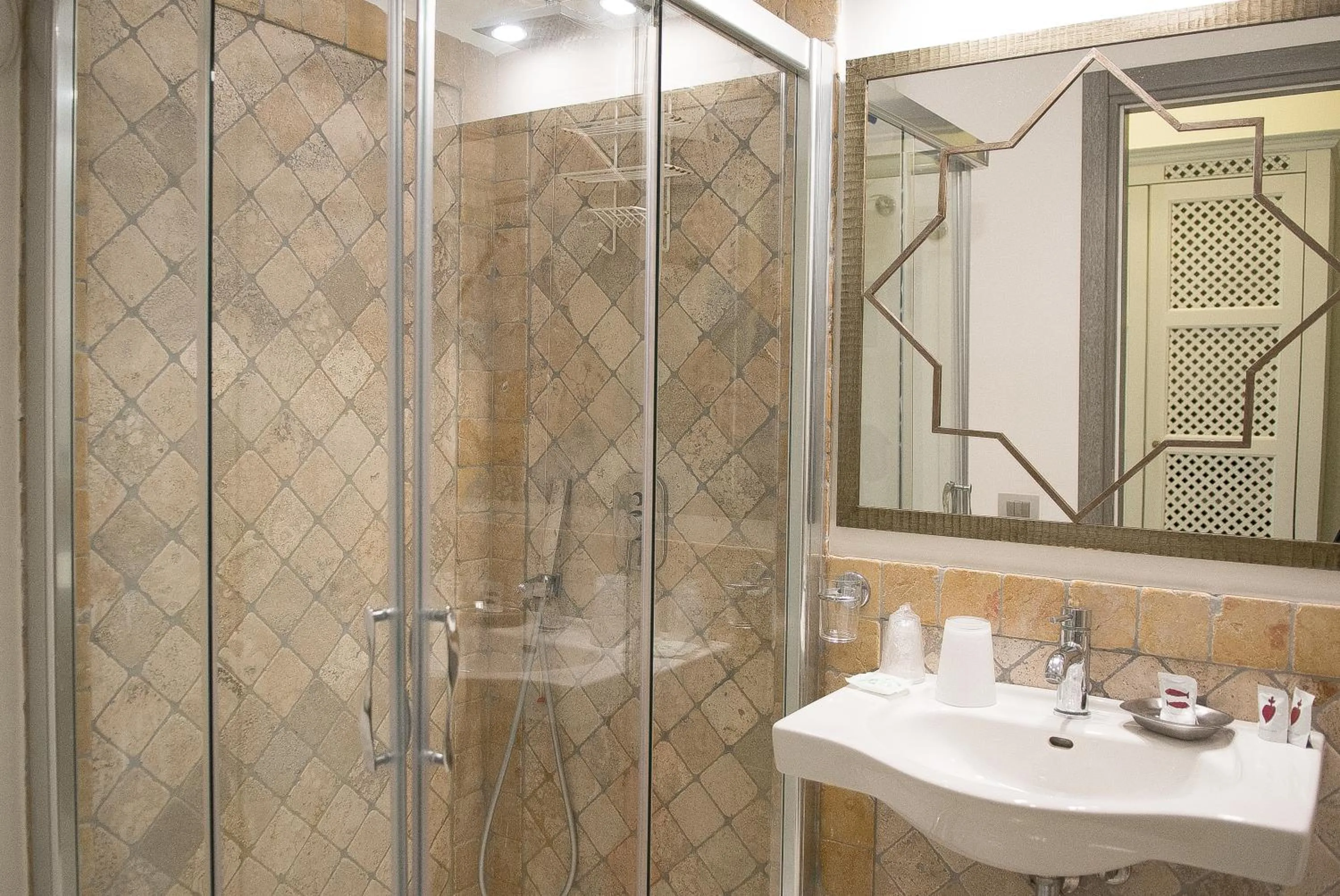 Bathroom in Hotel Cutimare - Aeolian Charme