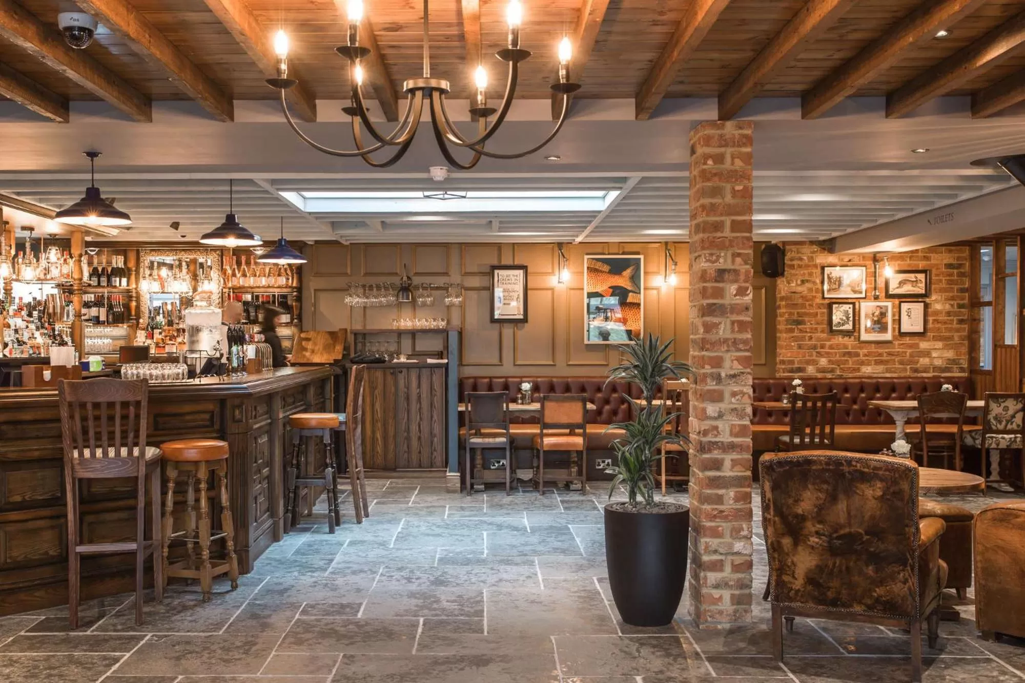 Lounge or bar in The Bridge Hotel