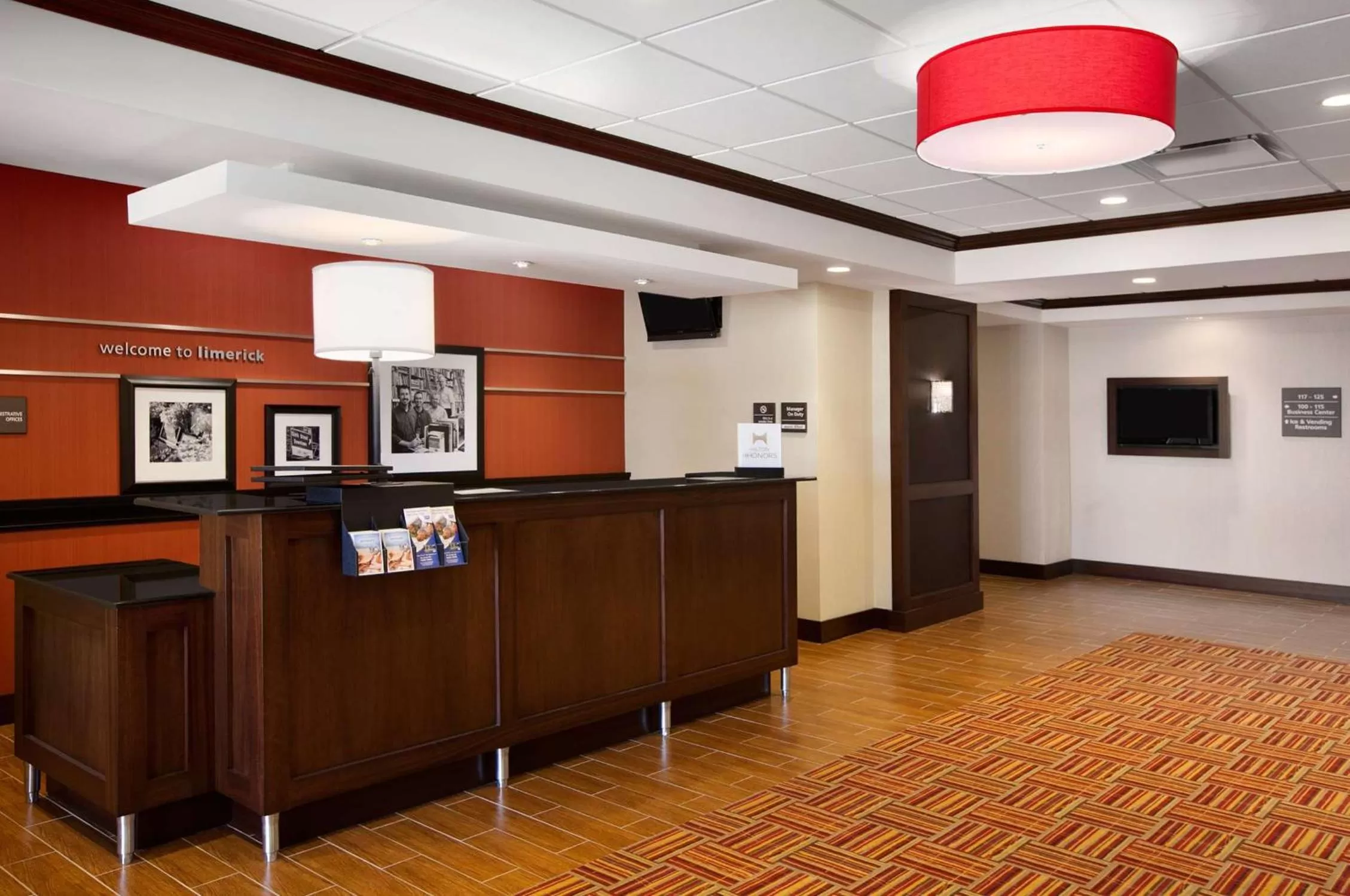 Lobby or reception in Hampton Inn Limerick