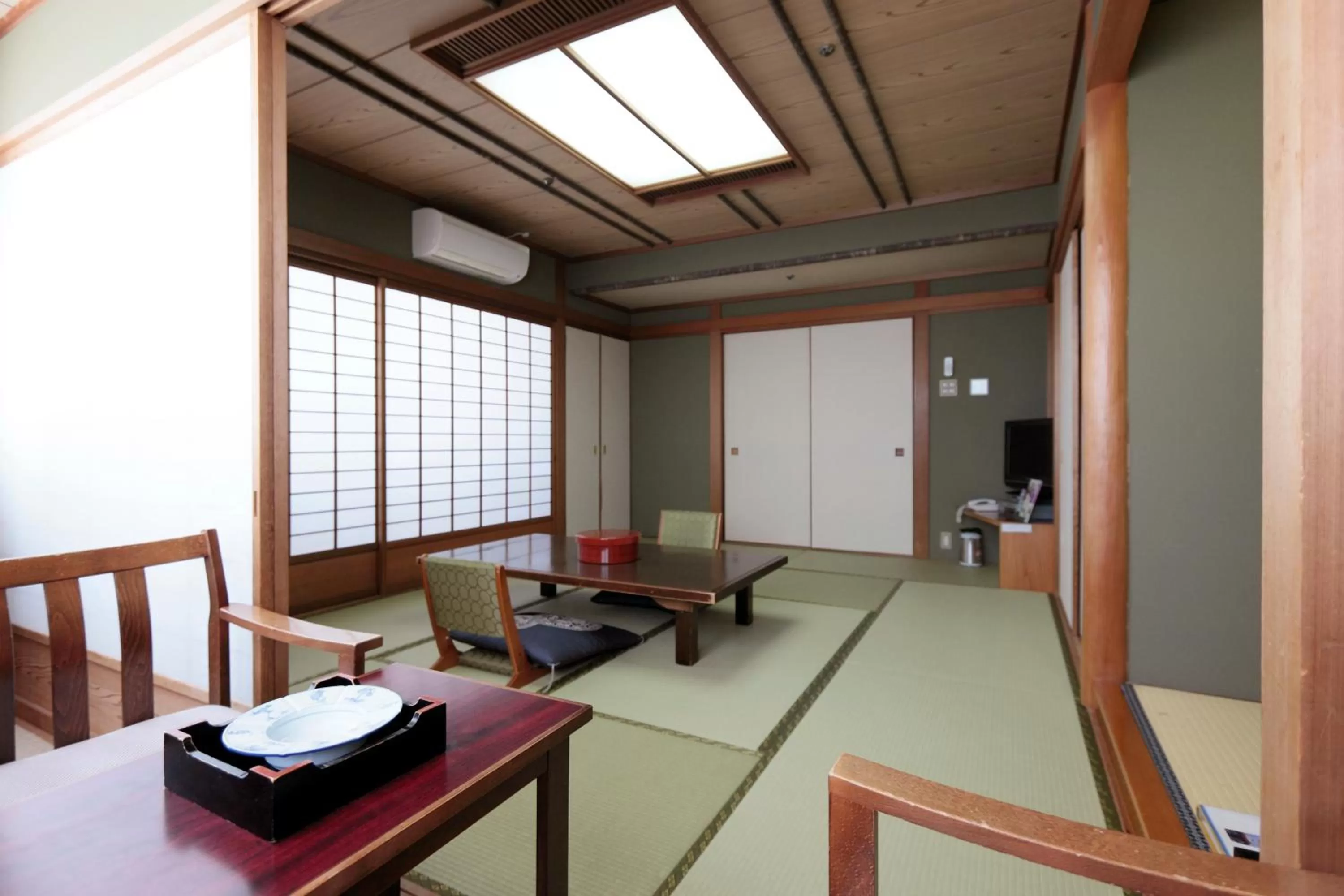 Living room in Utazu Grand Hotel