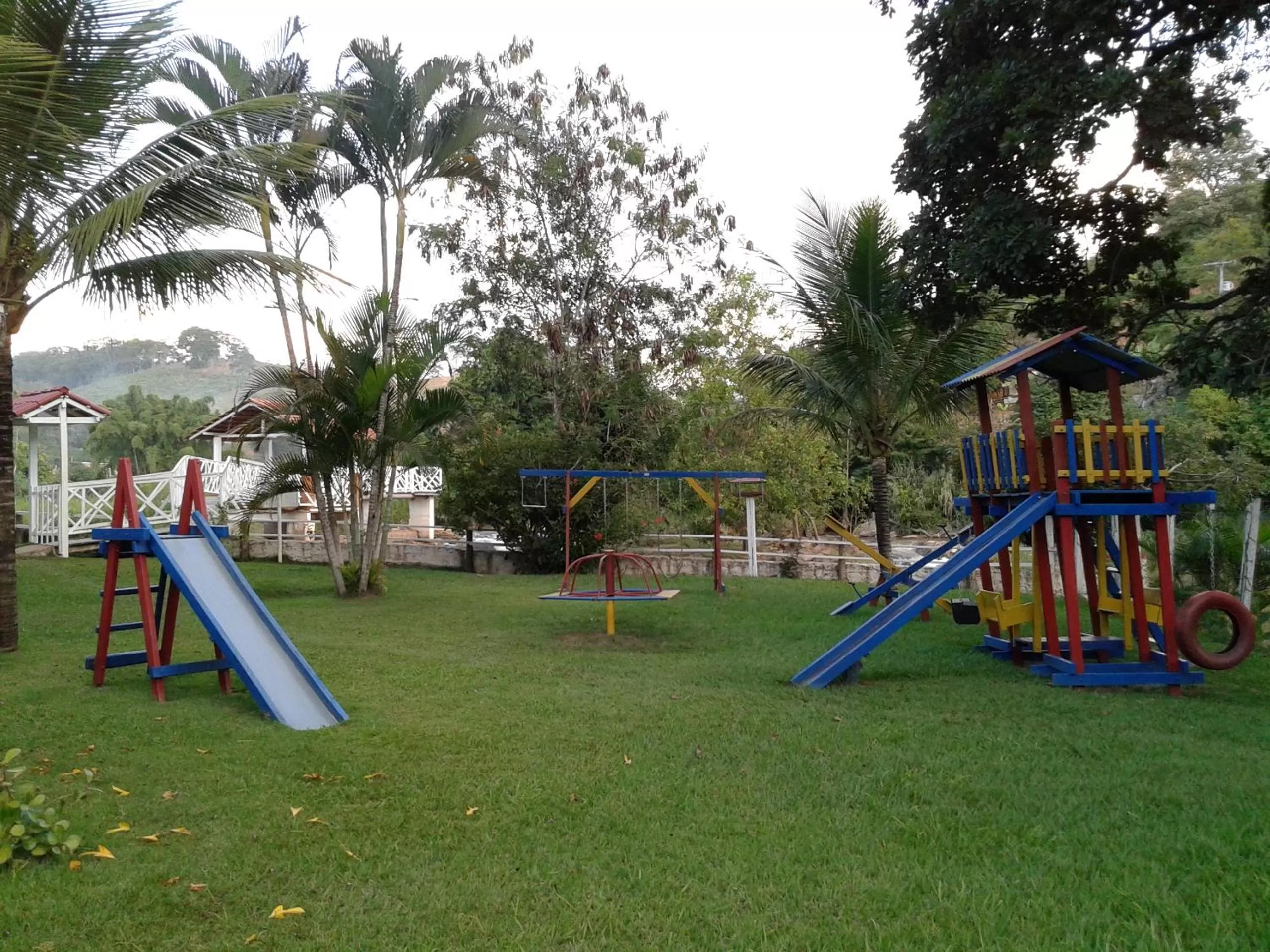 Children's Play Area in Hotel 3 Pontões