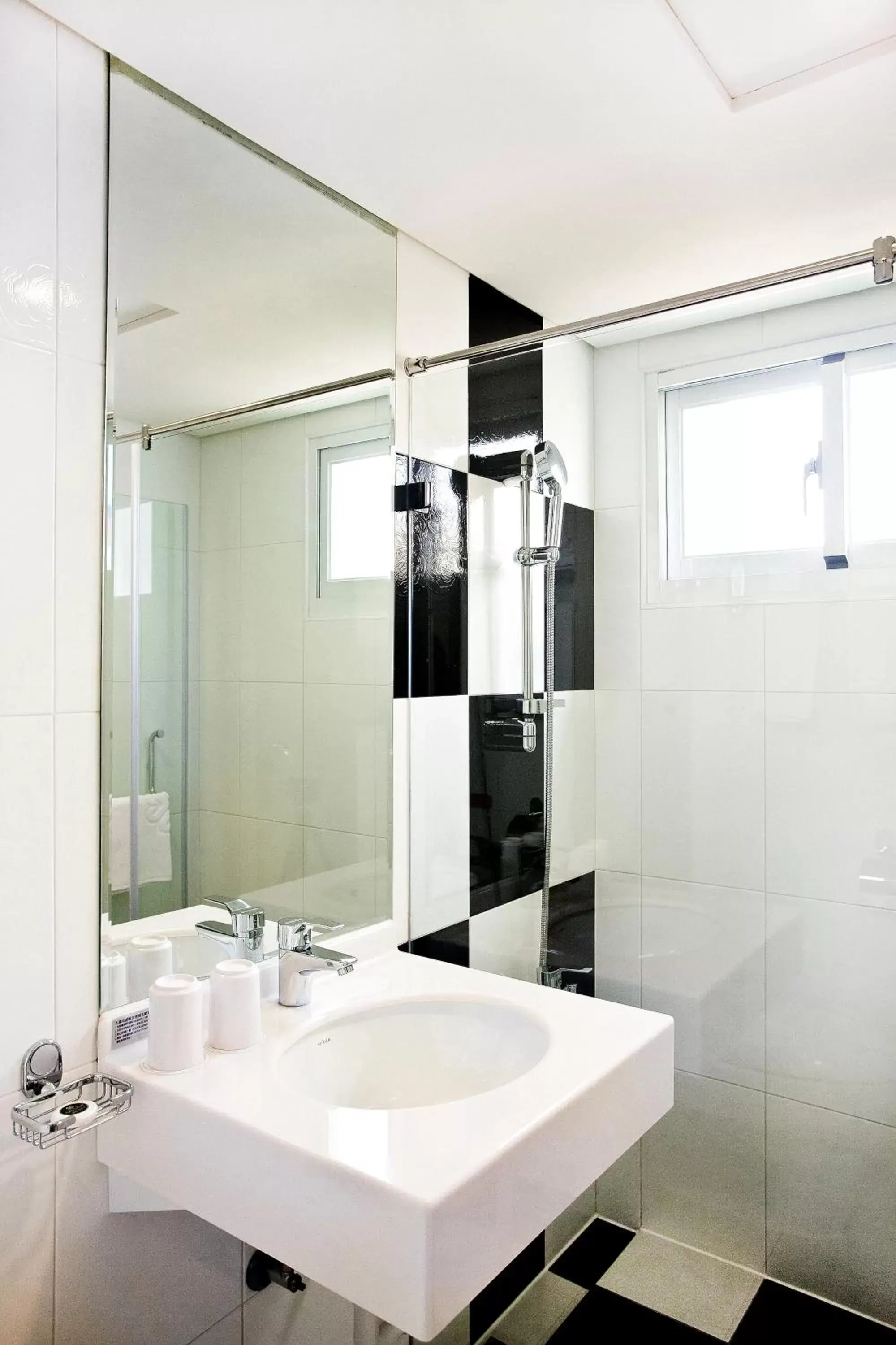 Small Double or Twin Room in Harmonious Hotel Small Double or Twin Room in Harmonious Hotel