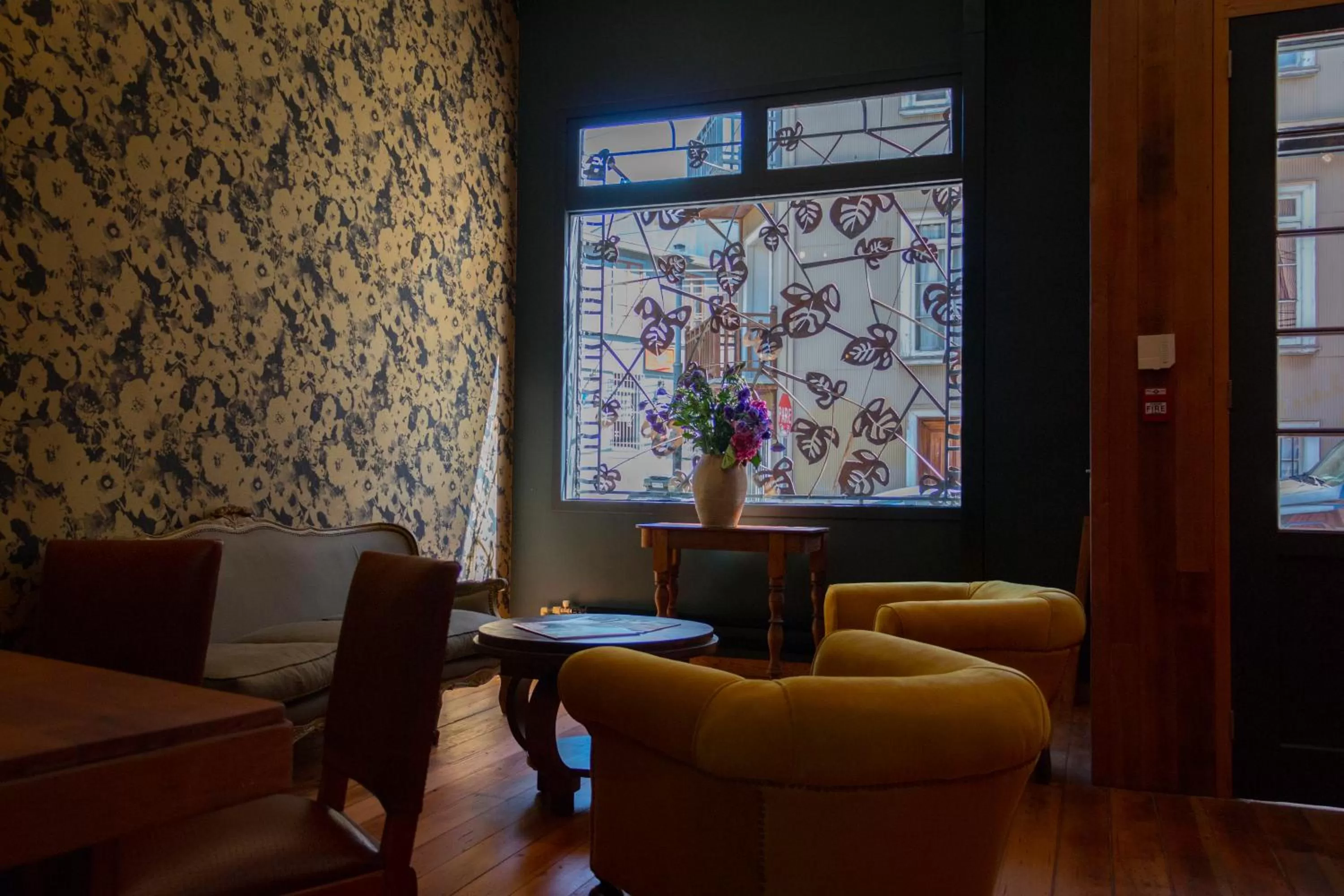 Lobby or reception, Seating Area in Augusta Hotel
