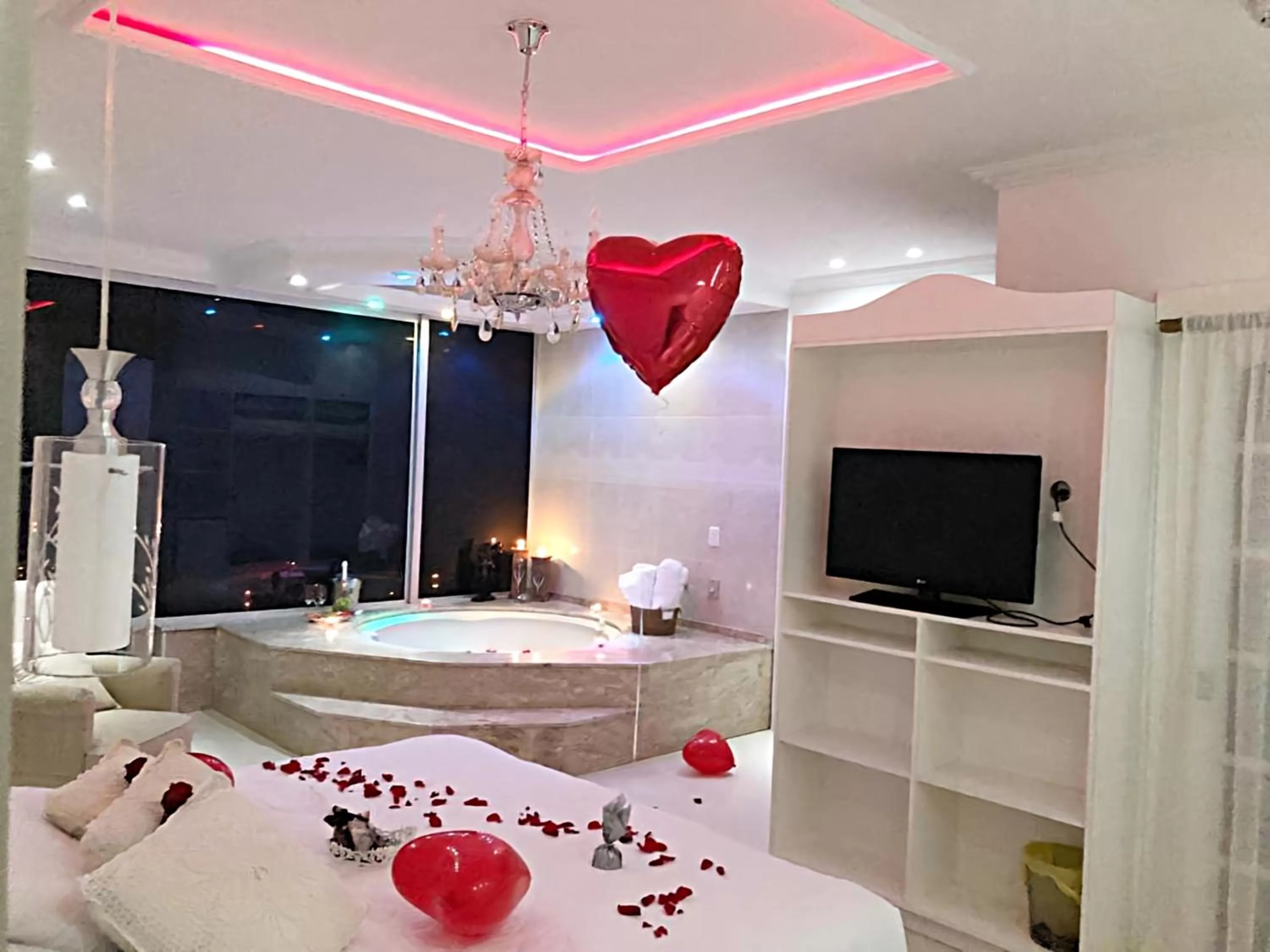 Hot Tub in Pousada dos Anjos