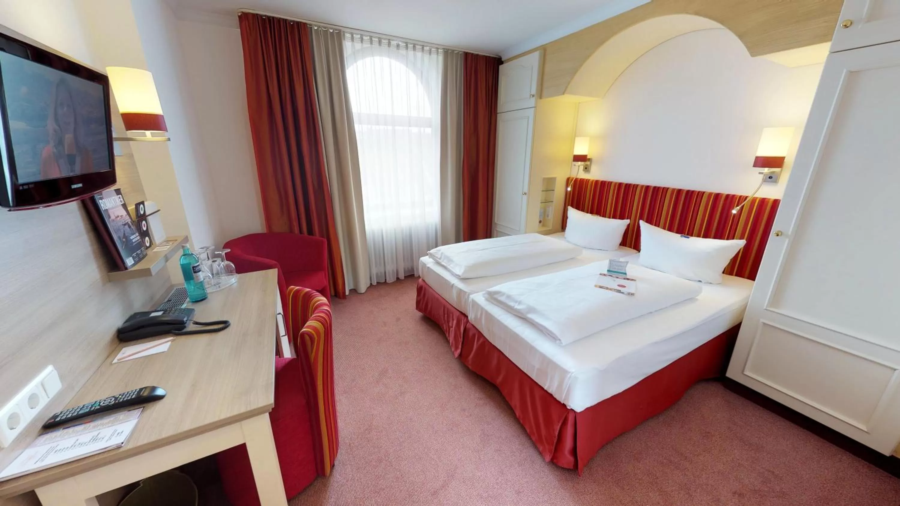 Standard Double Room in Hotel Goldene Traube