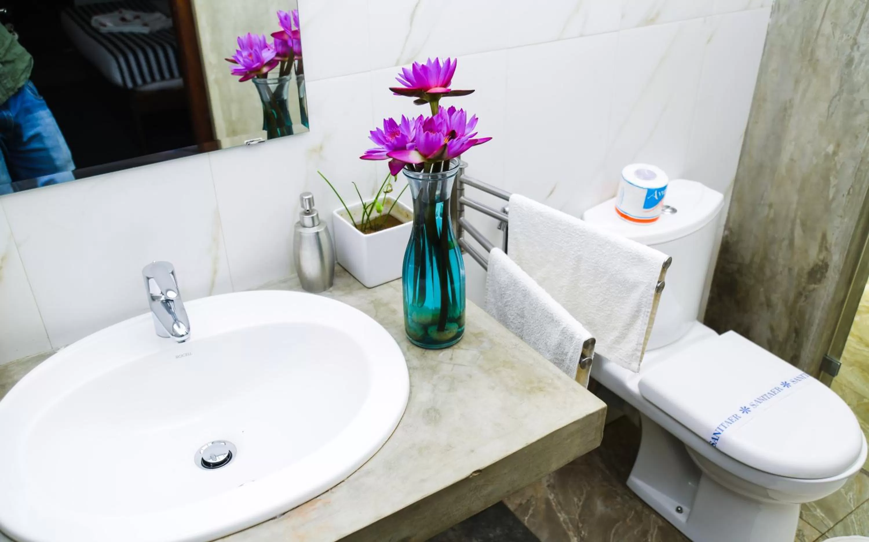 Toilet, Bathroom in Hotel Heladiv