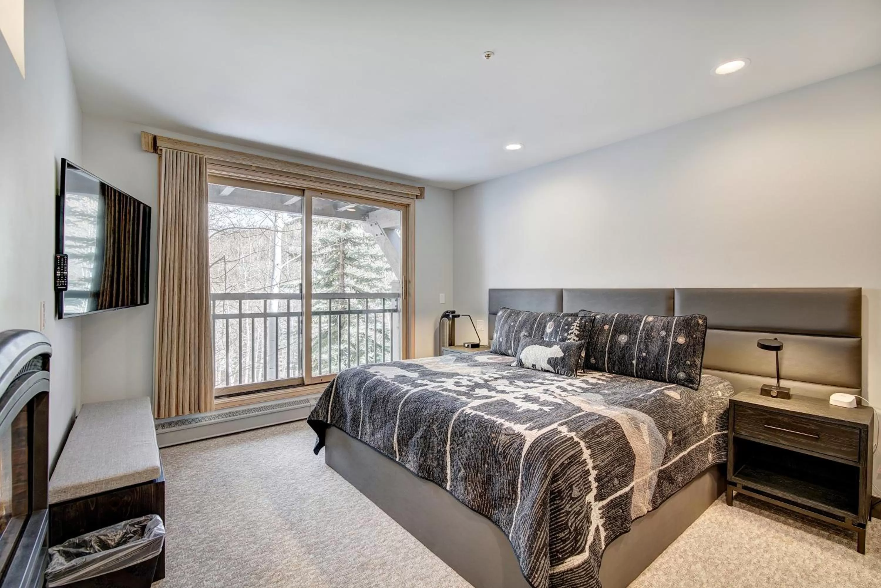 Bed in The Pines Lodge, a RockResort, by Vail Resorts