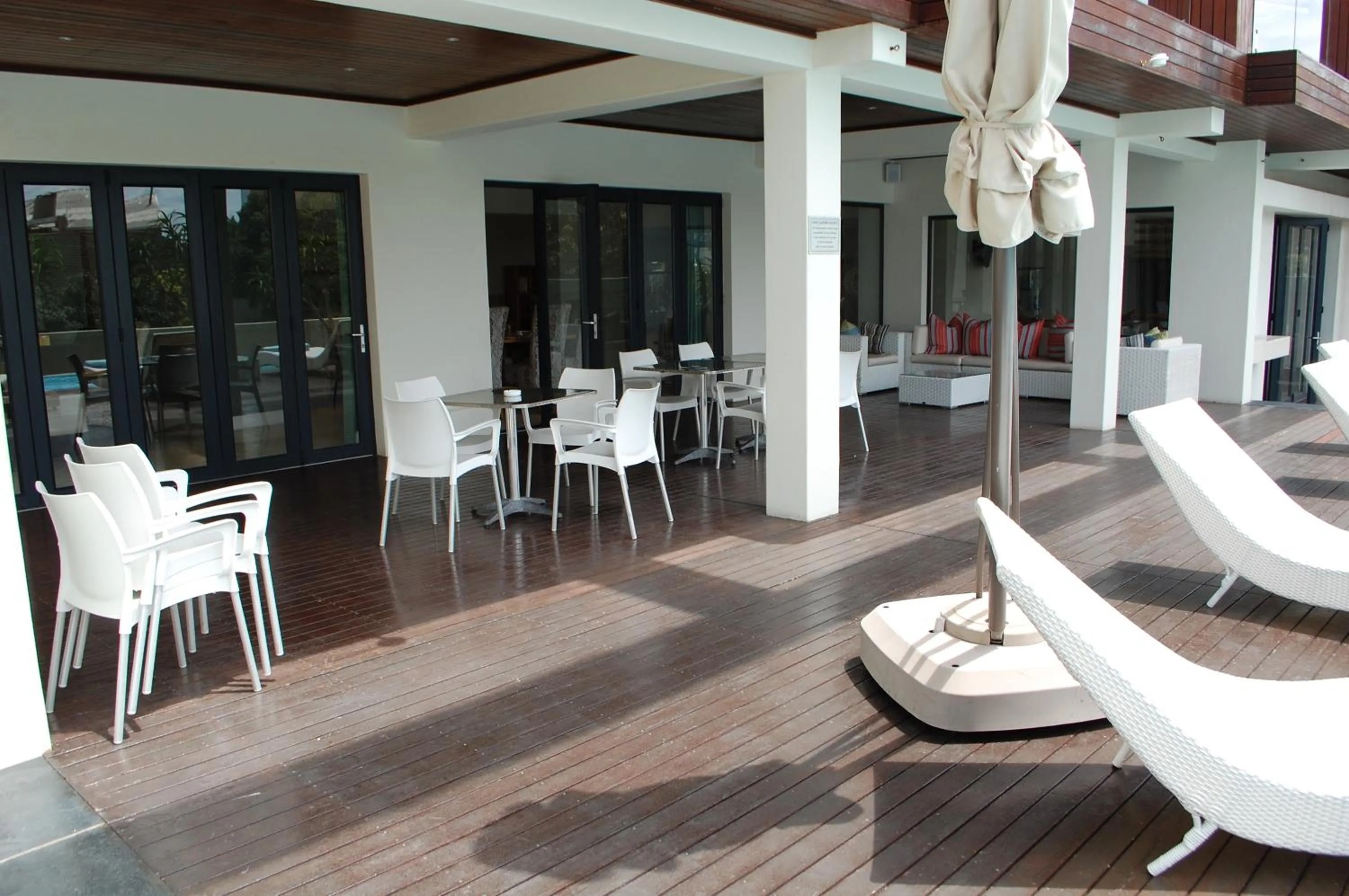 Patio in Isango Gate