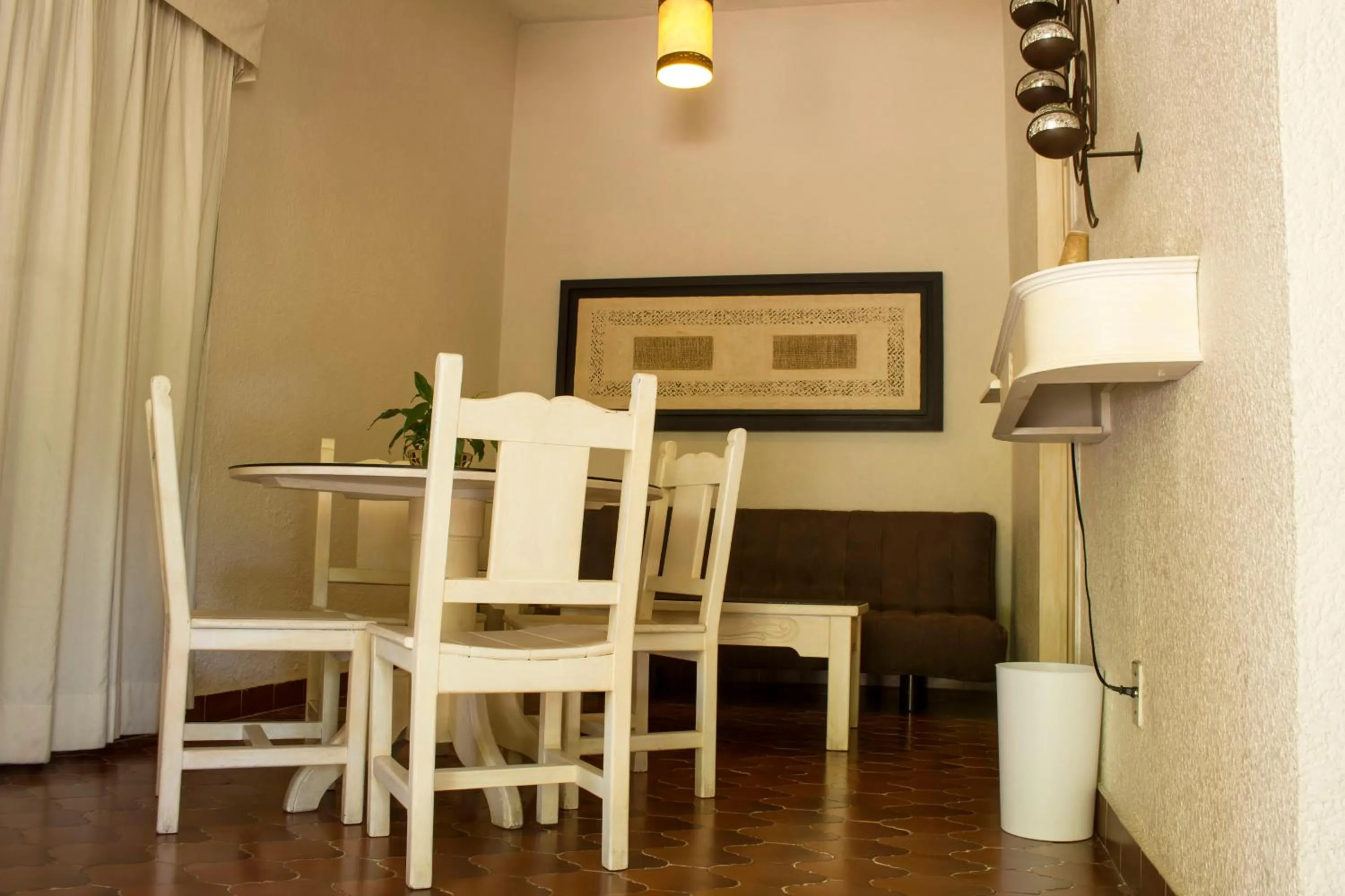 Photo of the whole room in Hotel Villa del Conquistador