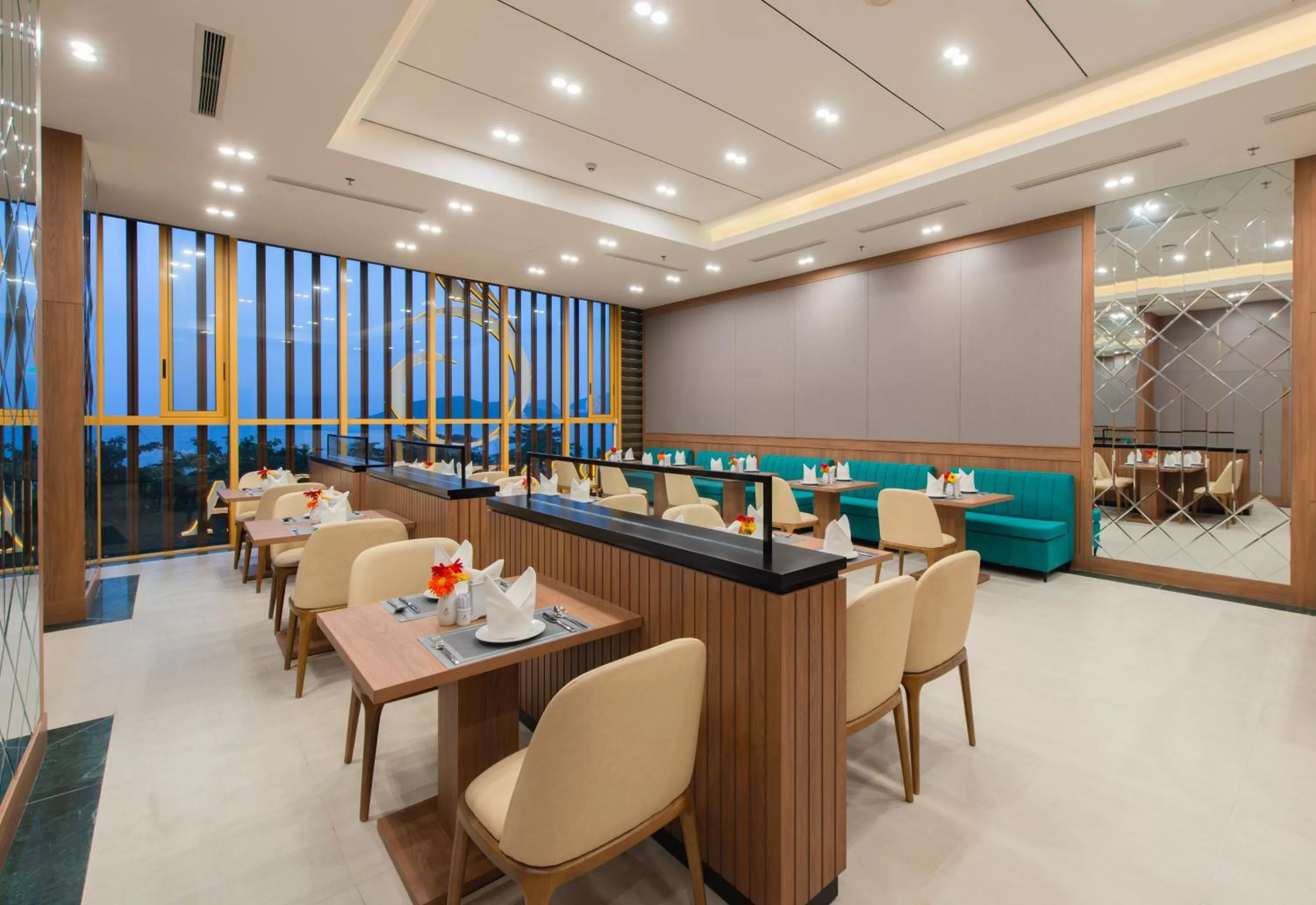 Restaurant/places to eat in Grand Gosia Hotel