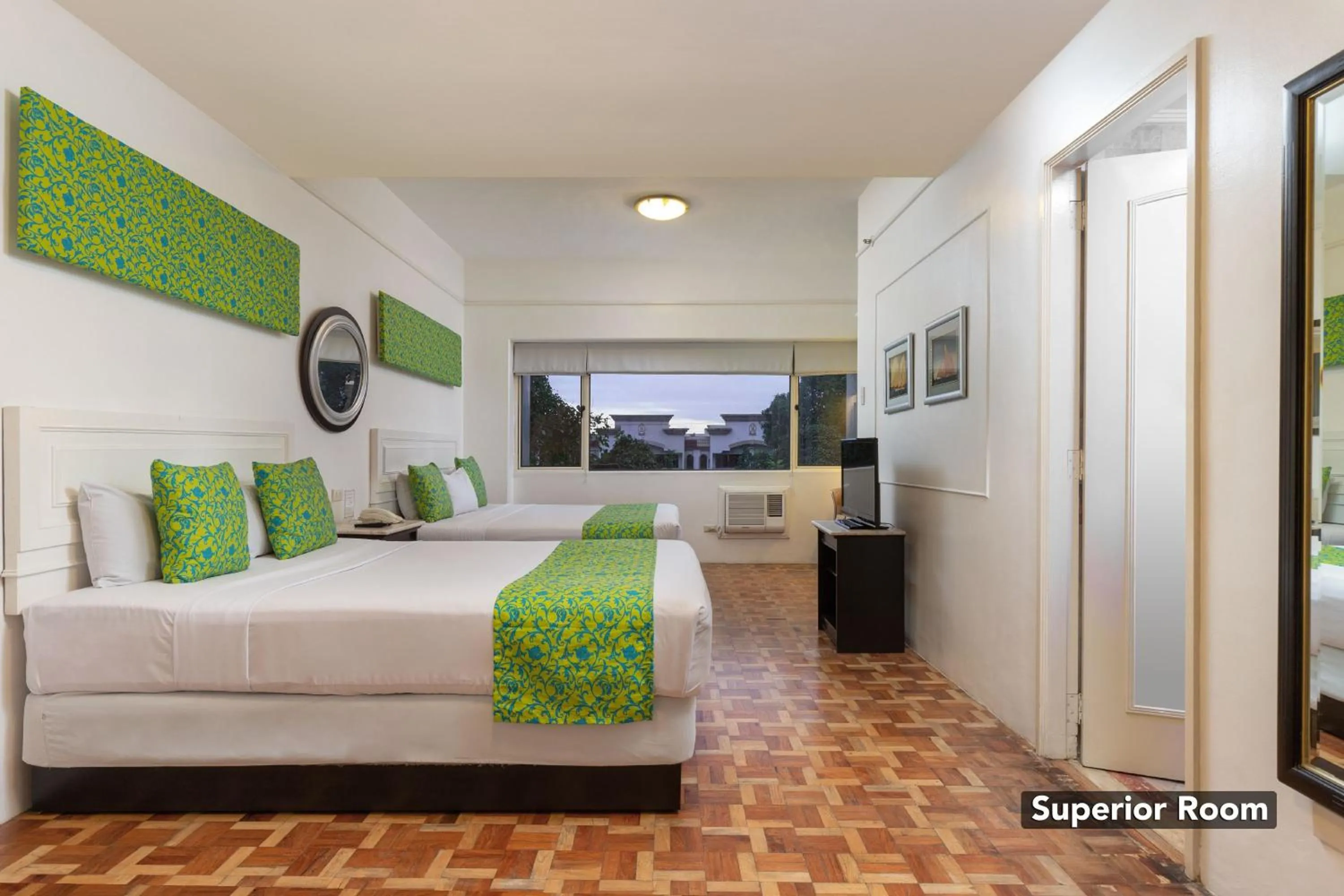 Bedroom, Bed in Orchid Garden Suites