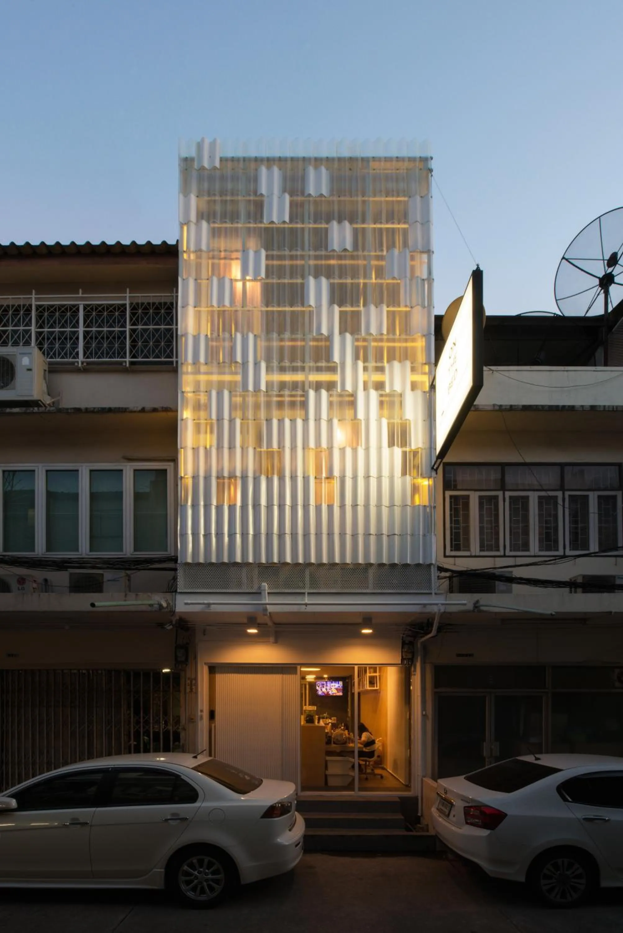 Sunset in On the Bed Hostel