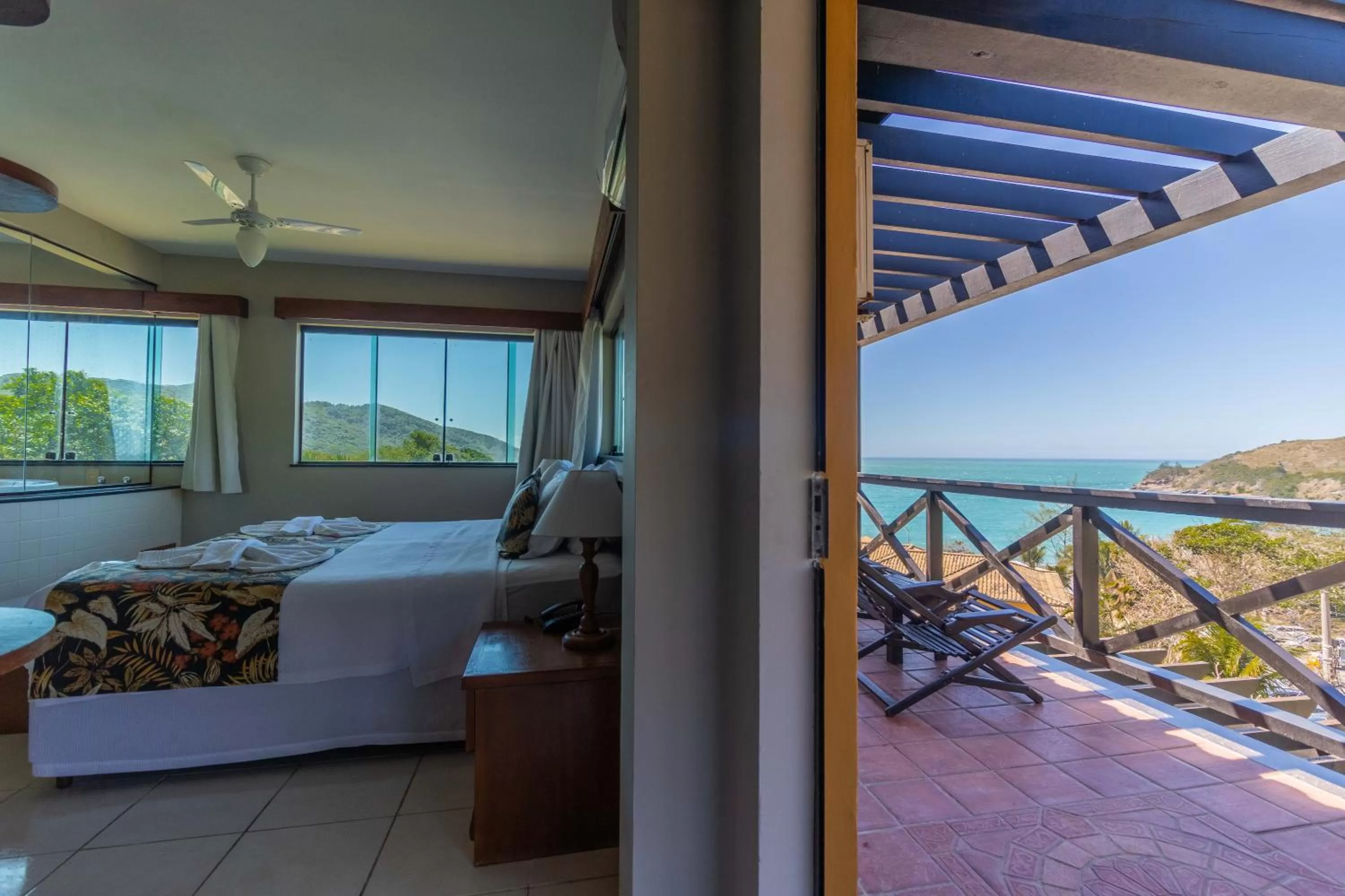 Balcony/Terrace, Bed in Hotel Pousada Brava Club