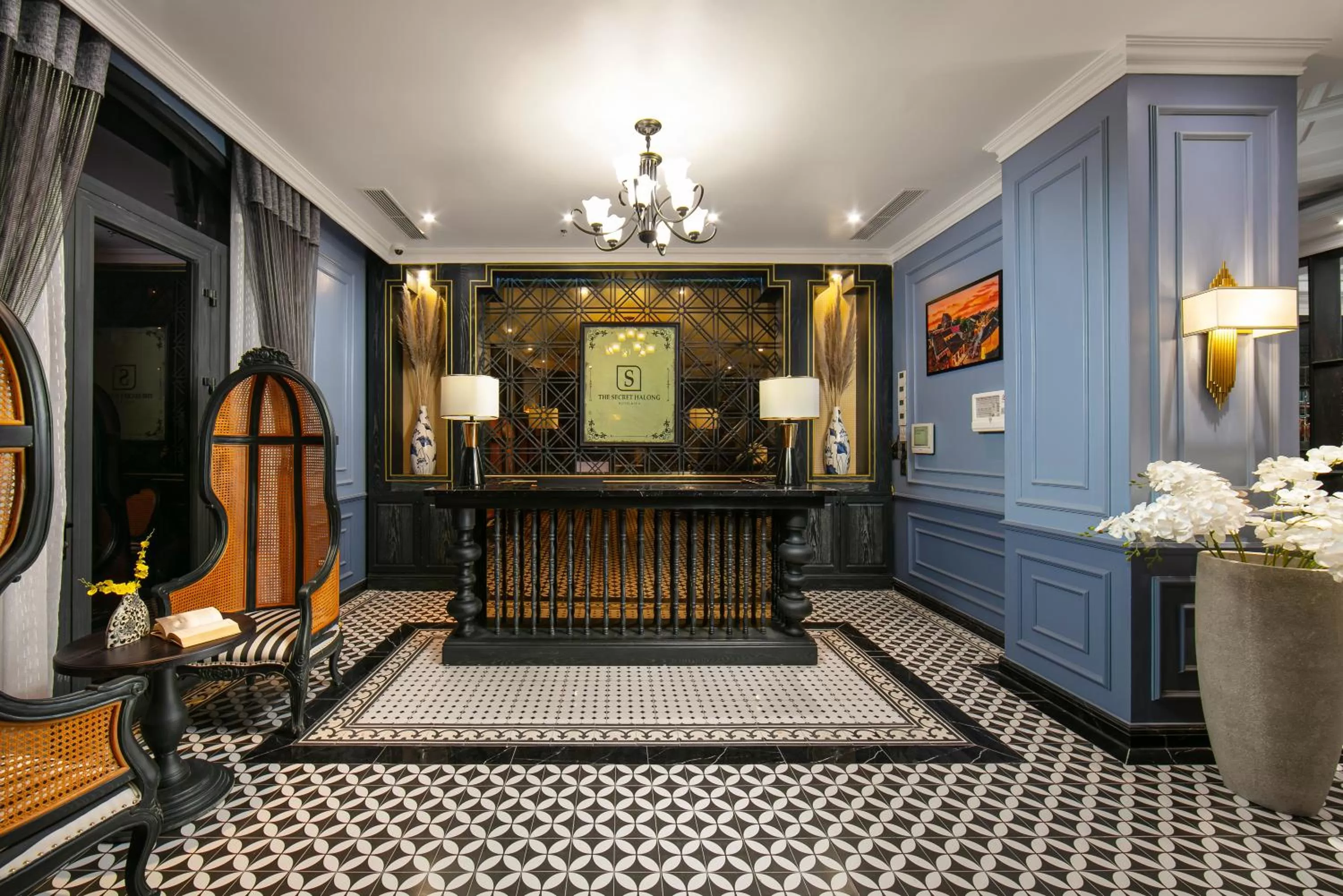 Lobby or reception in The Exquisite HaLong Hotel