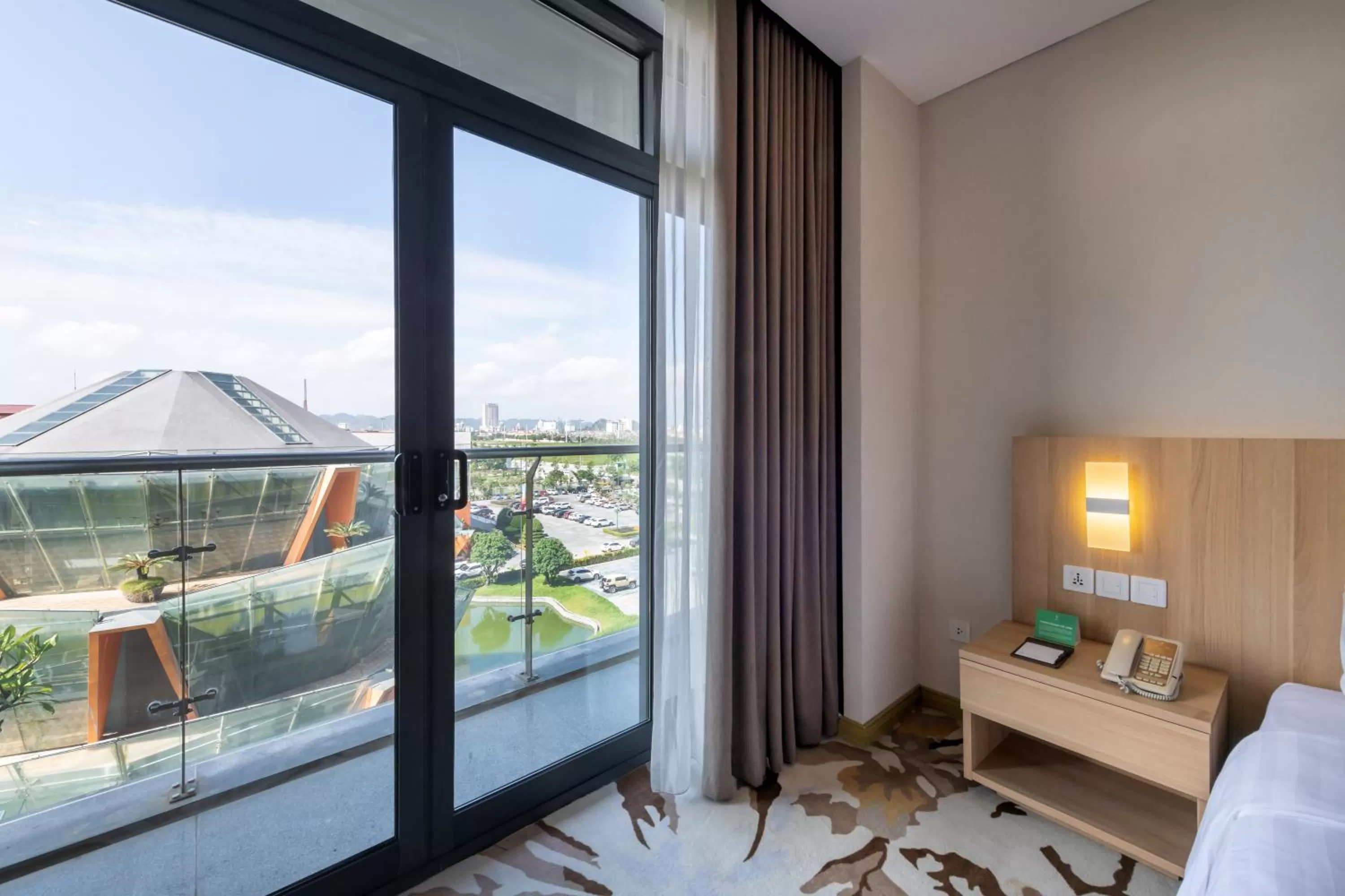 Balcony/Terrace, Bed in The Reed Hotel
