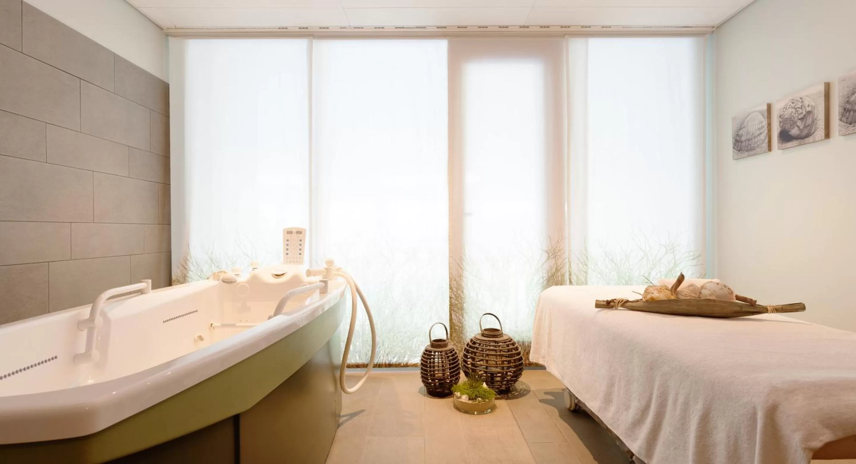 Spa and wellness centre/facilities, Bed in A-ROSA Travemünde