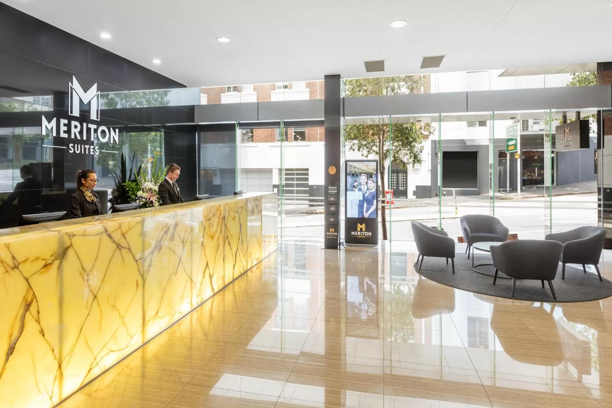Lobby or reception in Meriton Suites Adelaide Street, Brisbane