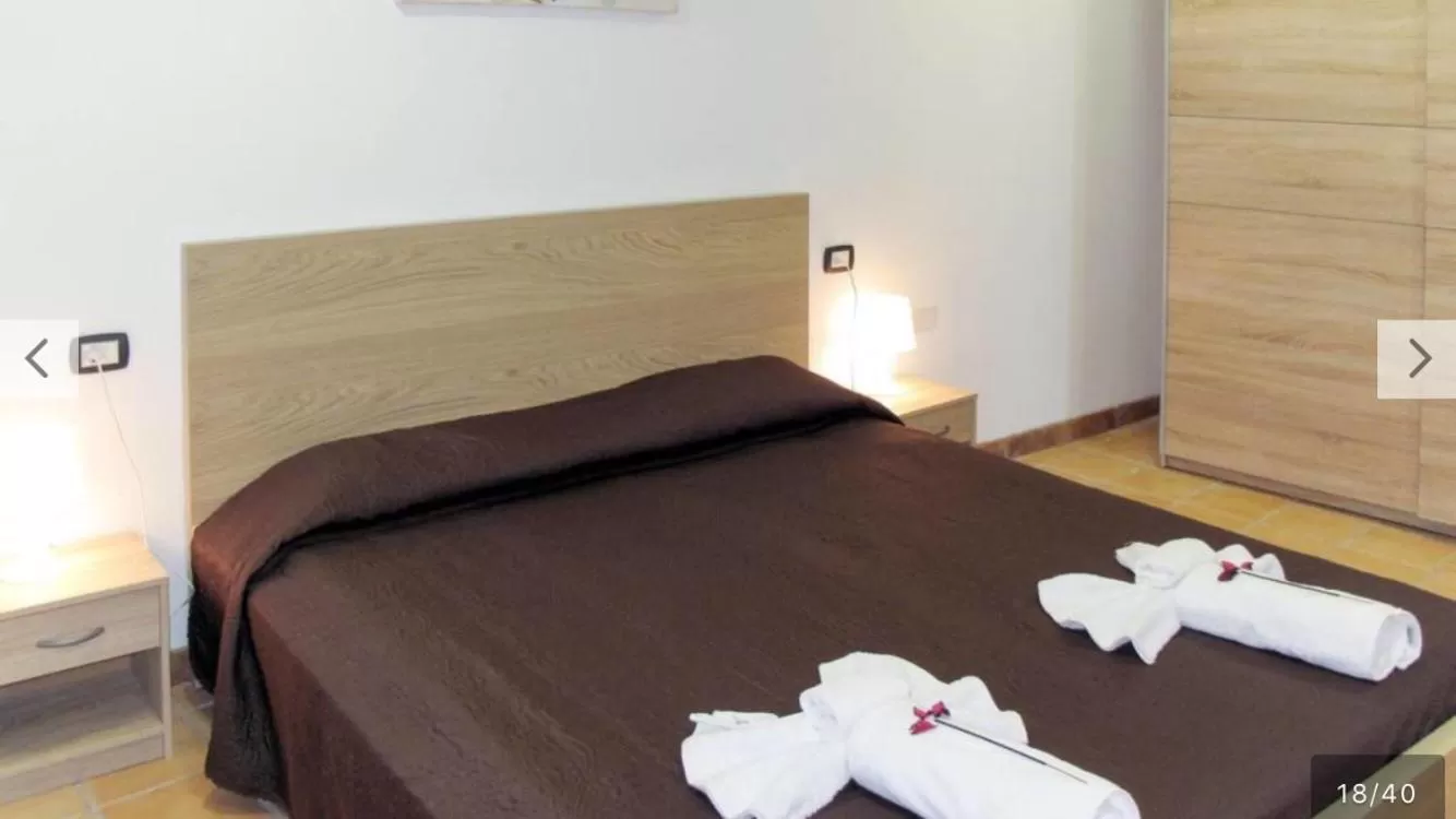 Bed in Paraiso villas