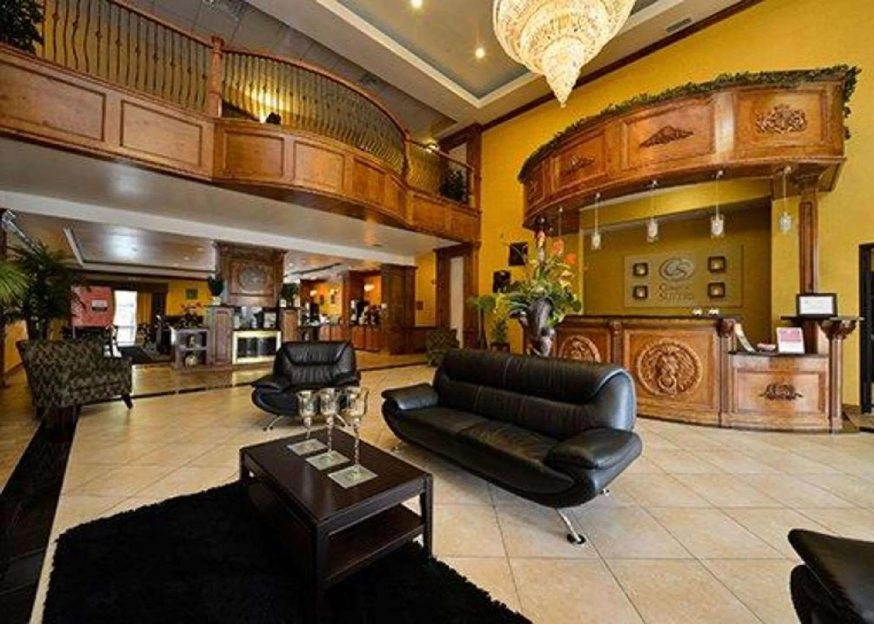 Lobby or reception in Comfort Suites Bay City East