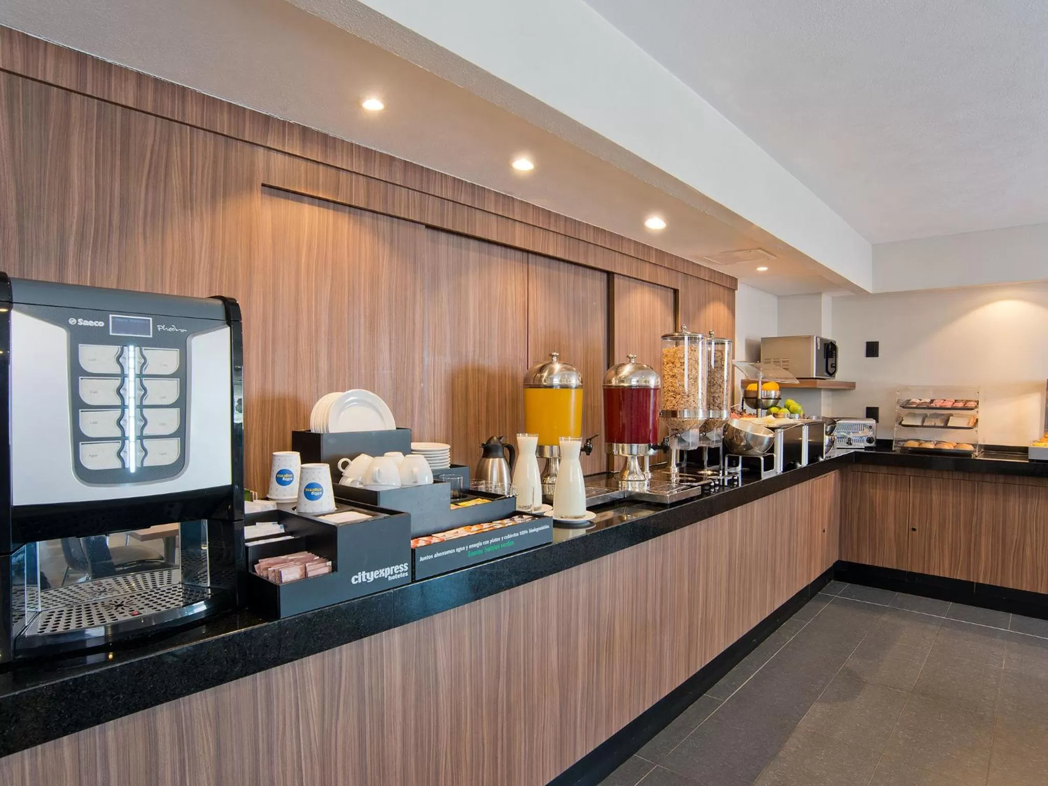 Buffet breakfast in City Express by Marriott Santiago Aeropuerto