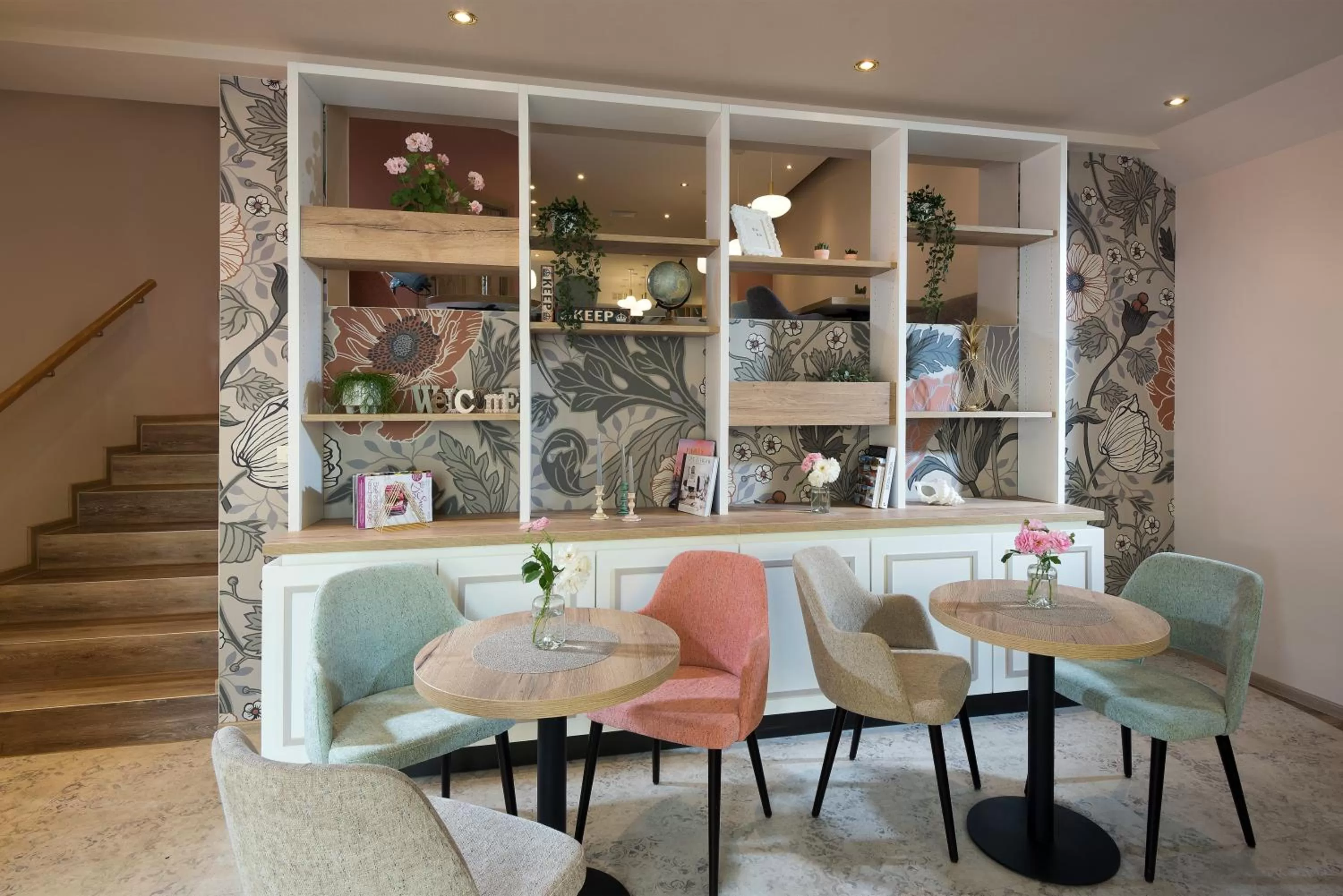 Restaurant/places to eat in Hotel Germania