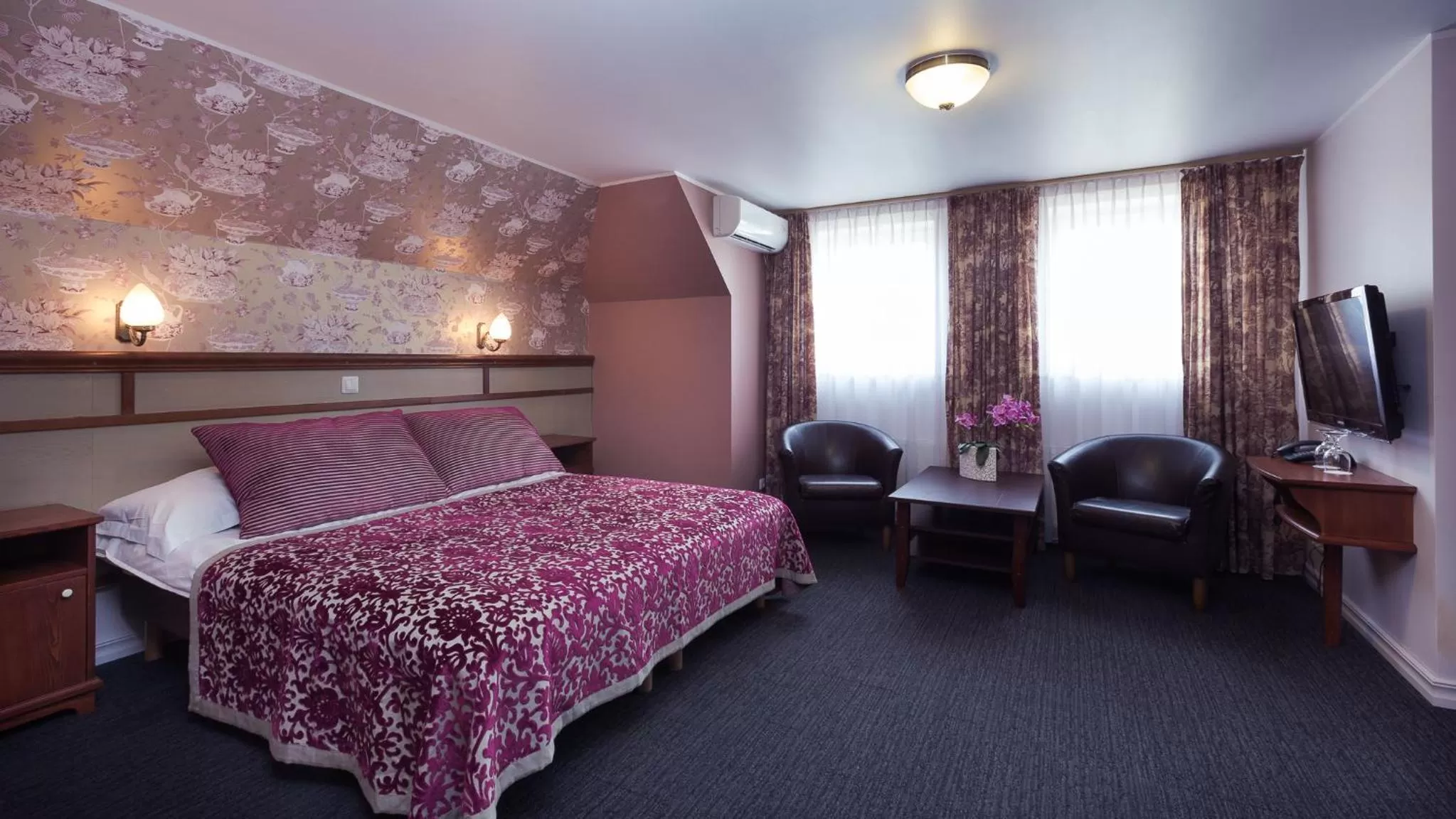 Bed in Hotel Villa Wesset