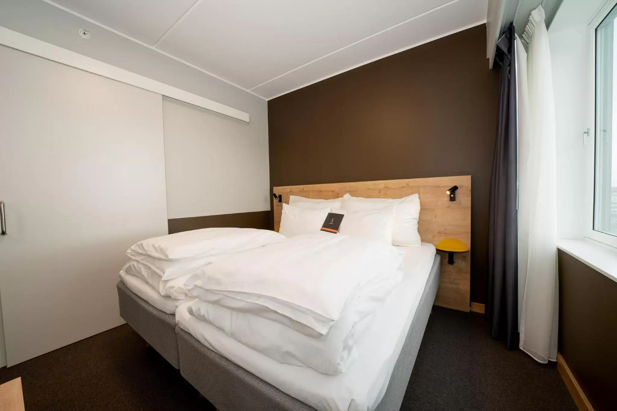 Studio Apartment with Sea View in Smarthotel Hammerfest Studio Apartment with Sea View in Smarthotel Hammerfest