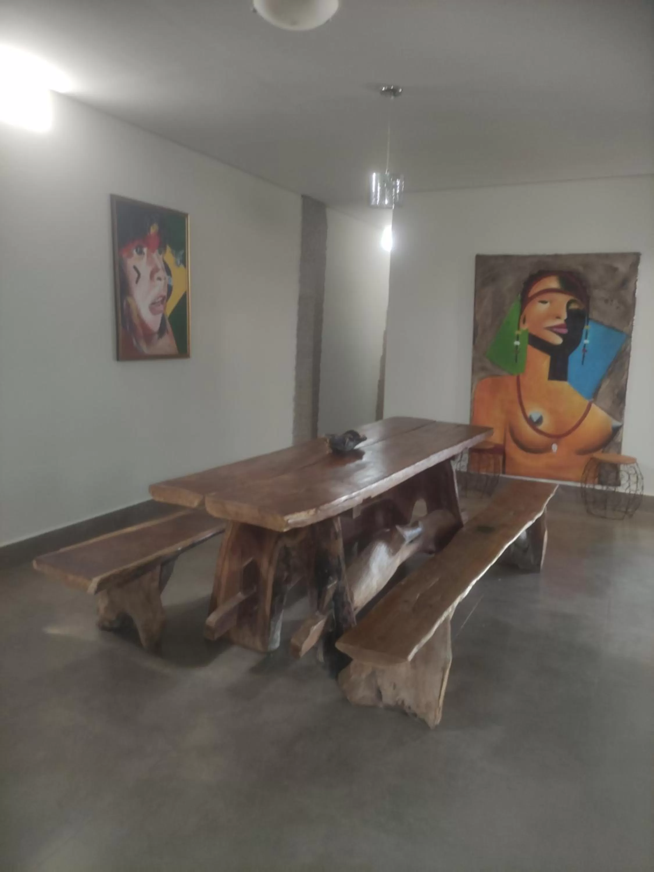 Pousada da Gi Suítes e Turismo