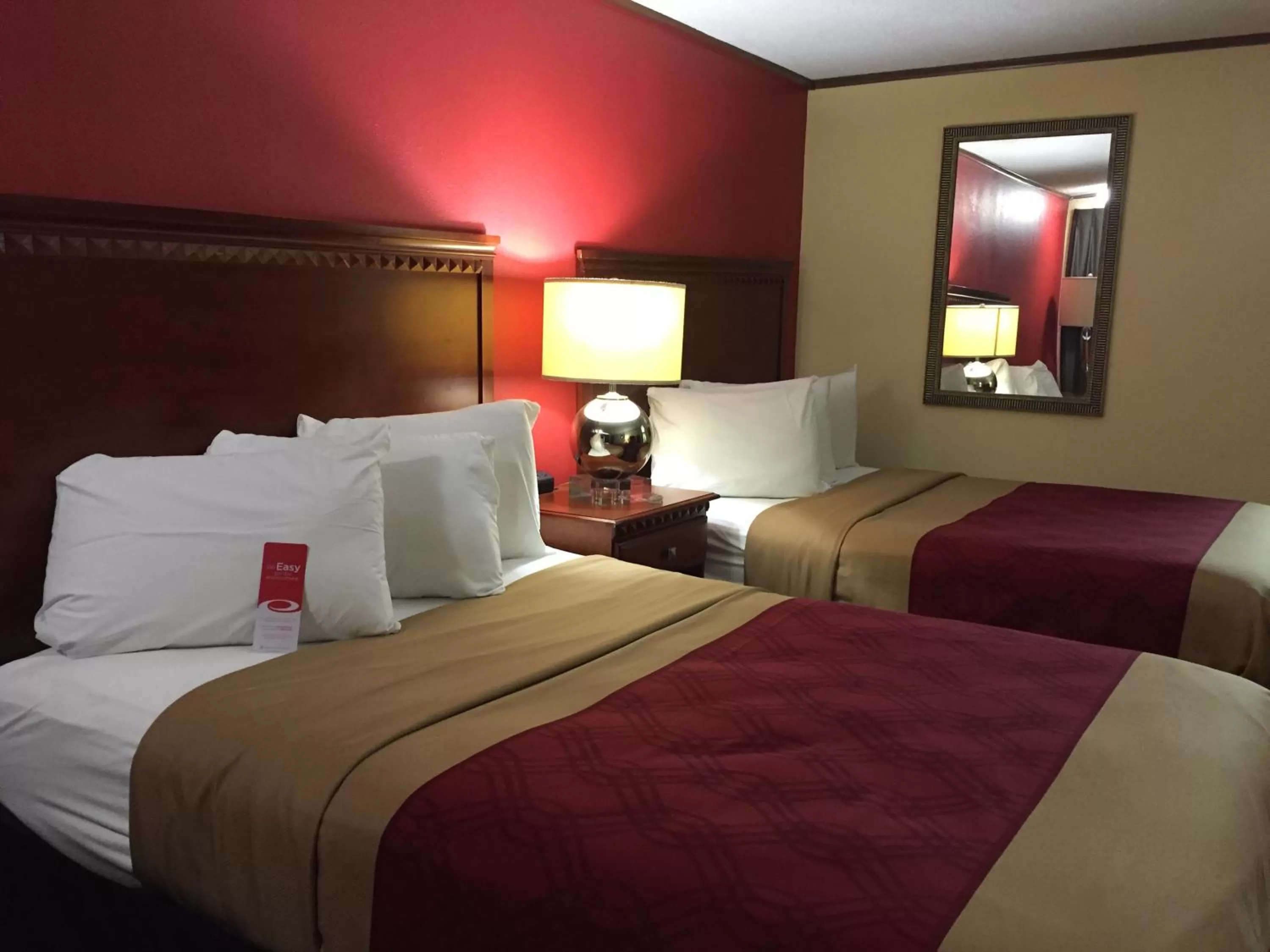 Double Room with Two Double Beds - Non-Smoking in Econo Lodge