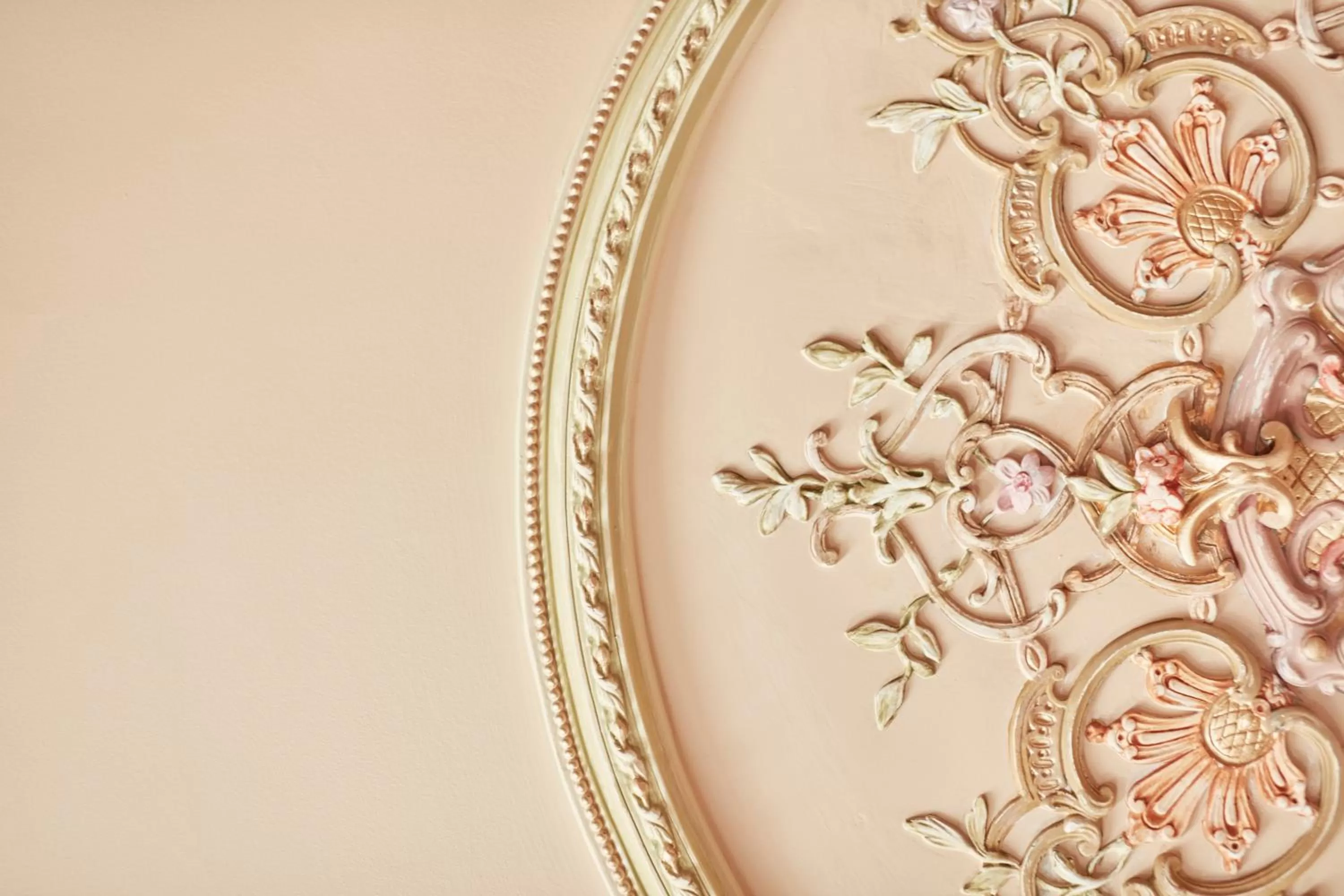 Decorative detail in Domus Renier Boutique Hotel