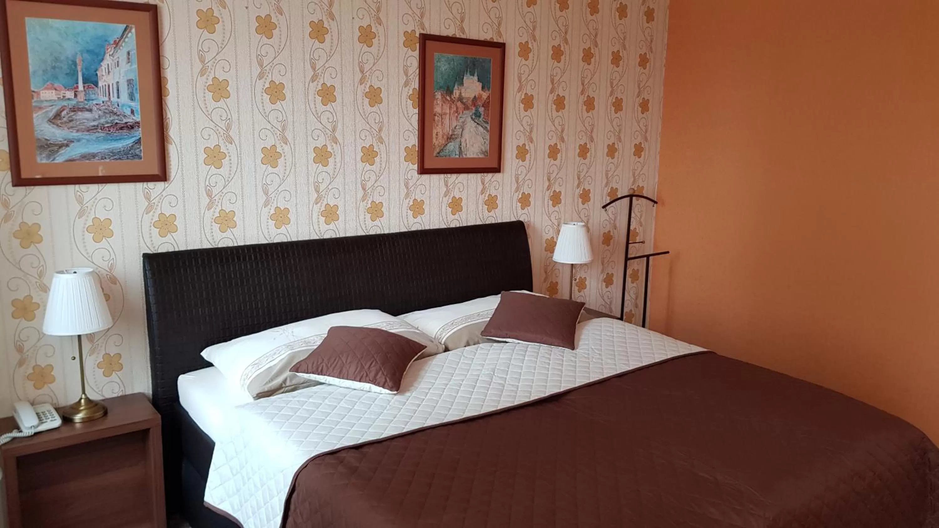 Photo of the whole room, Bed in Hotel Lipa