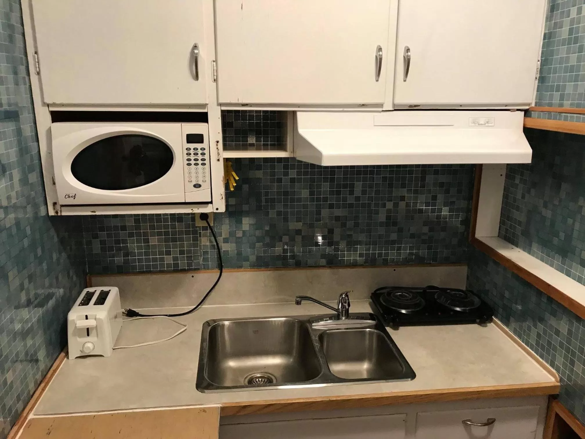 Coffee/tea facilities in Heritage Place Hotel