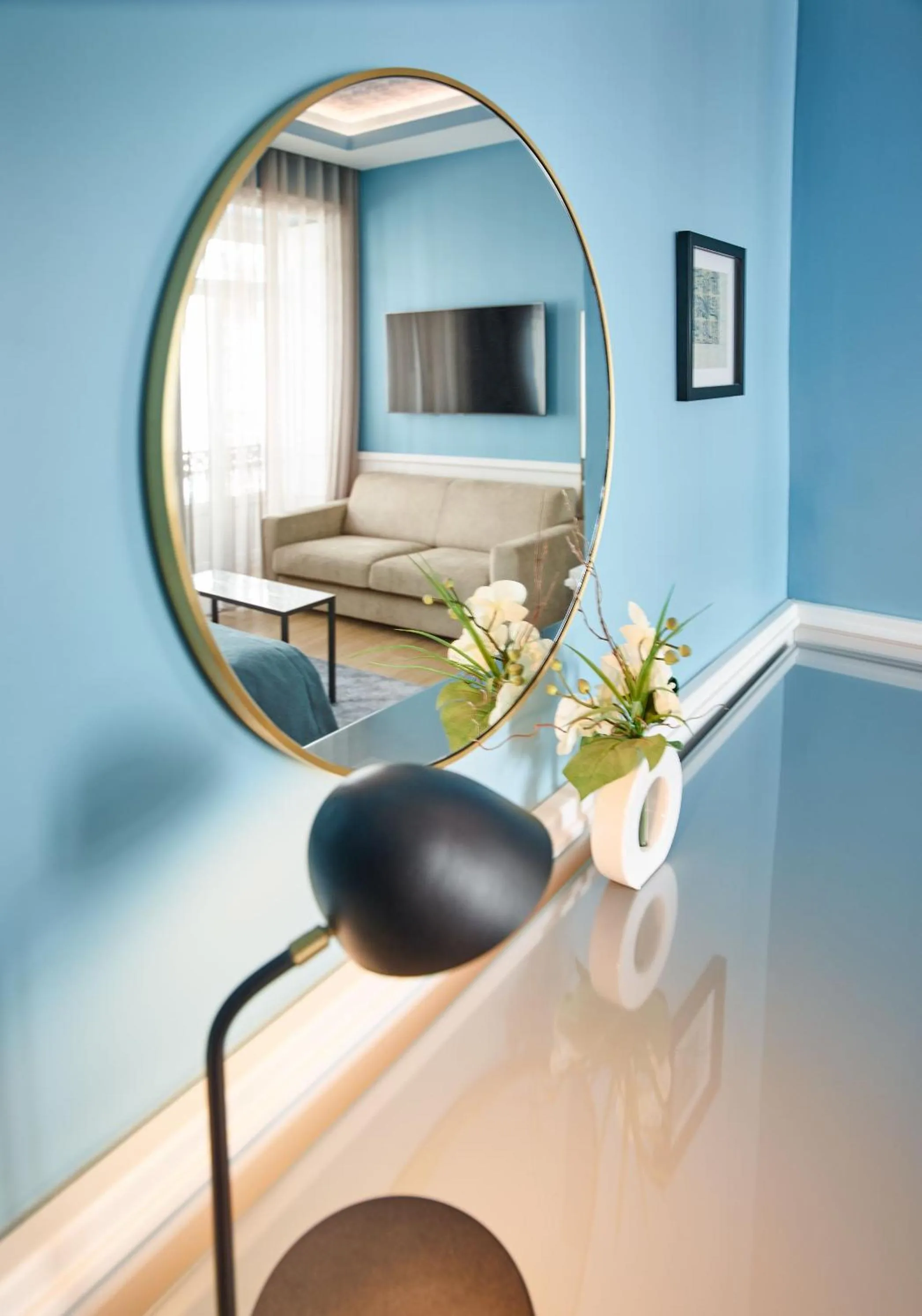 Decorative detail in Hotel Florescente