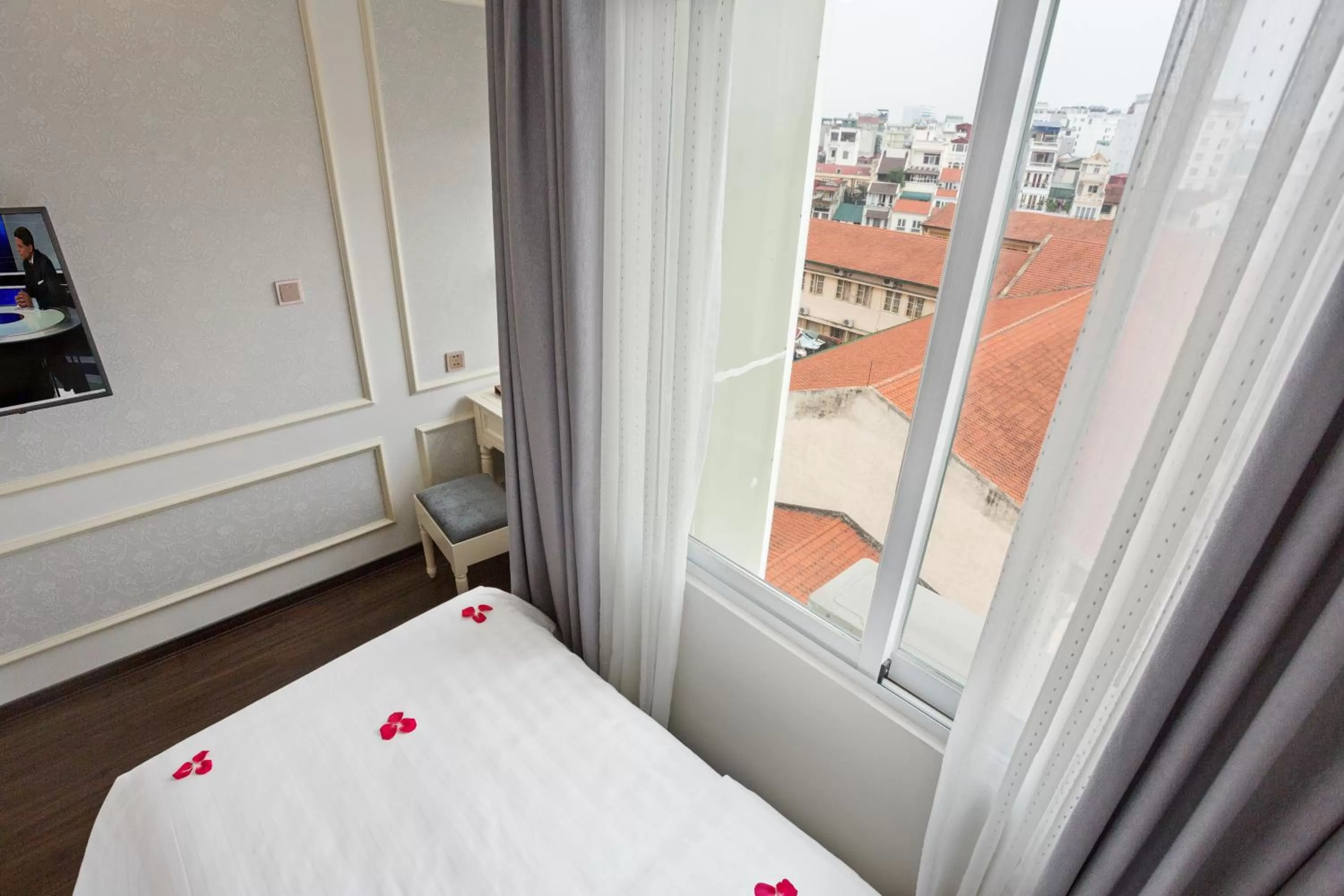 Property building, Bed in Luxury Old Quarter Hotel & Gym