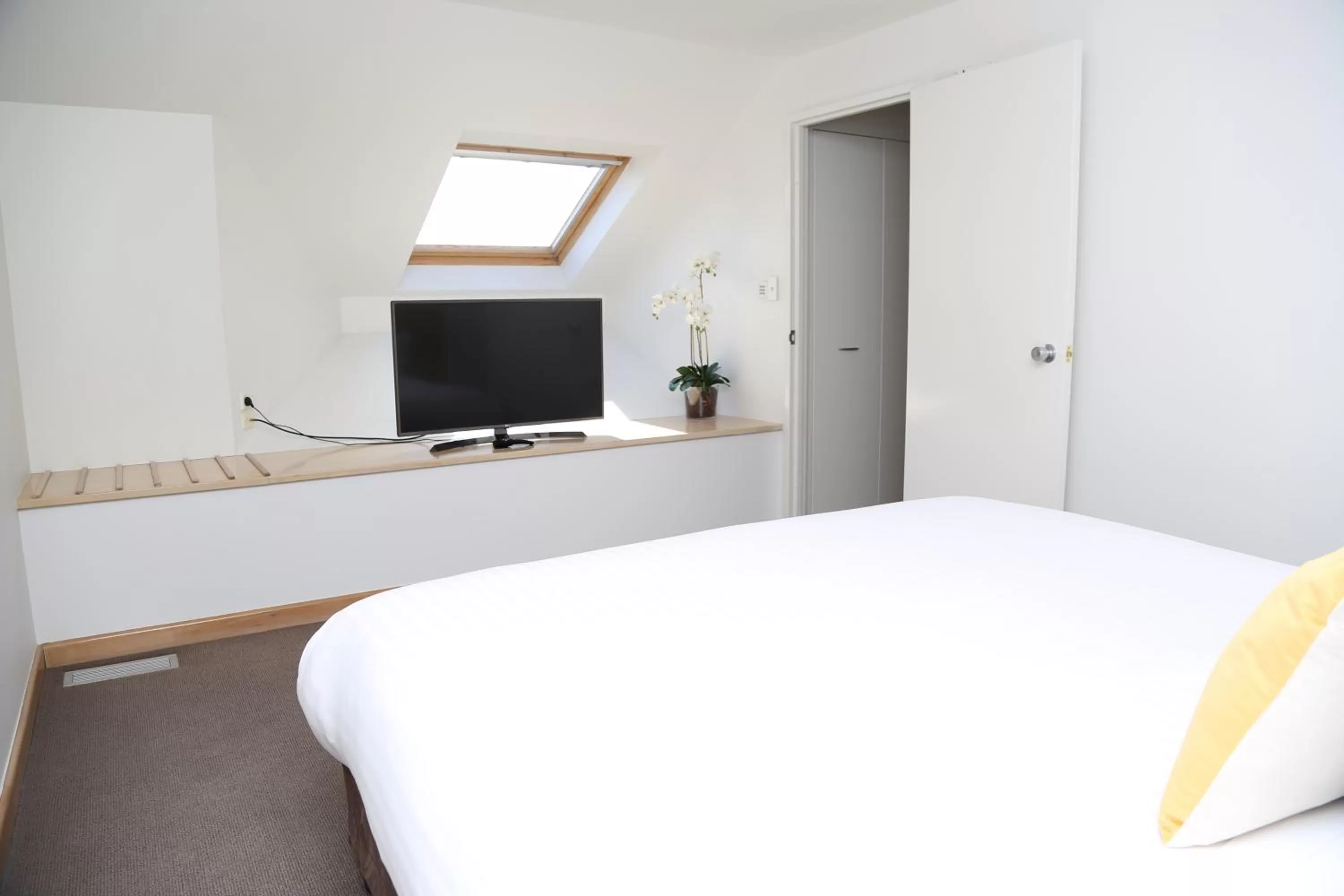 Bed in Salamanca Inn