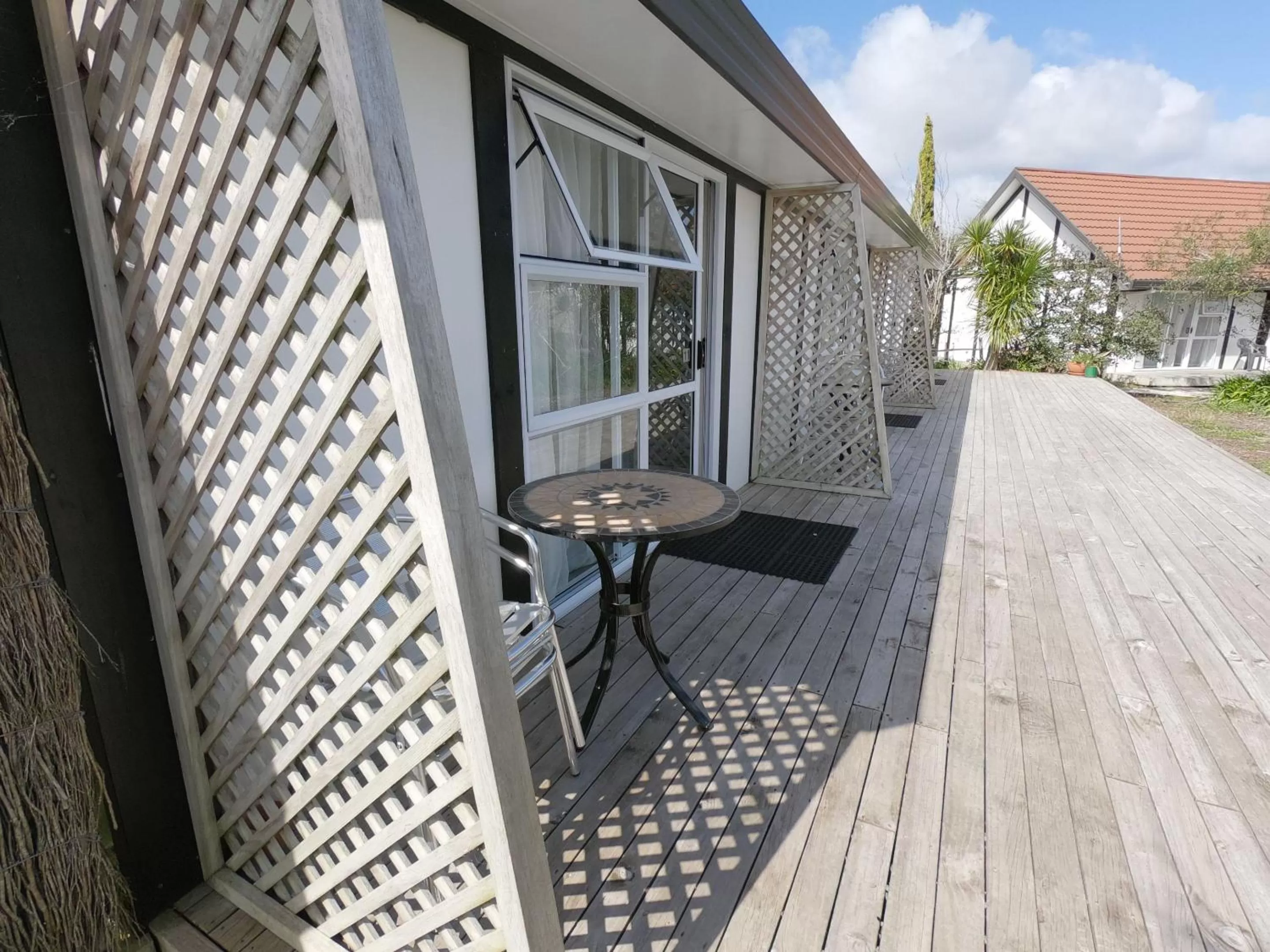 Patio in Castle Court Motel