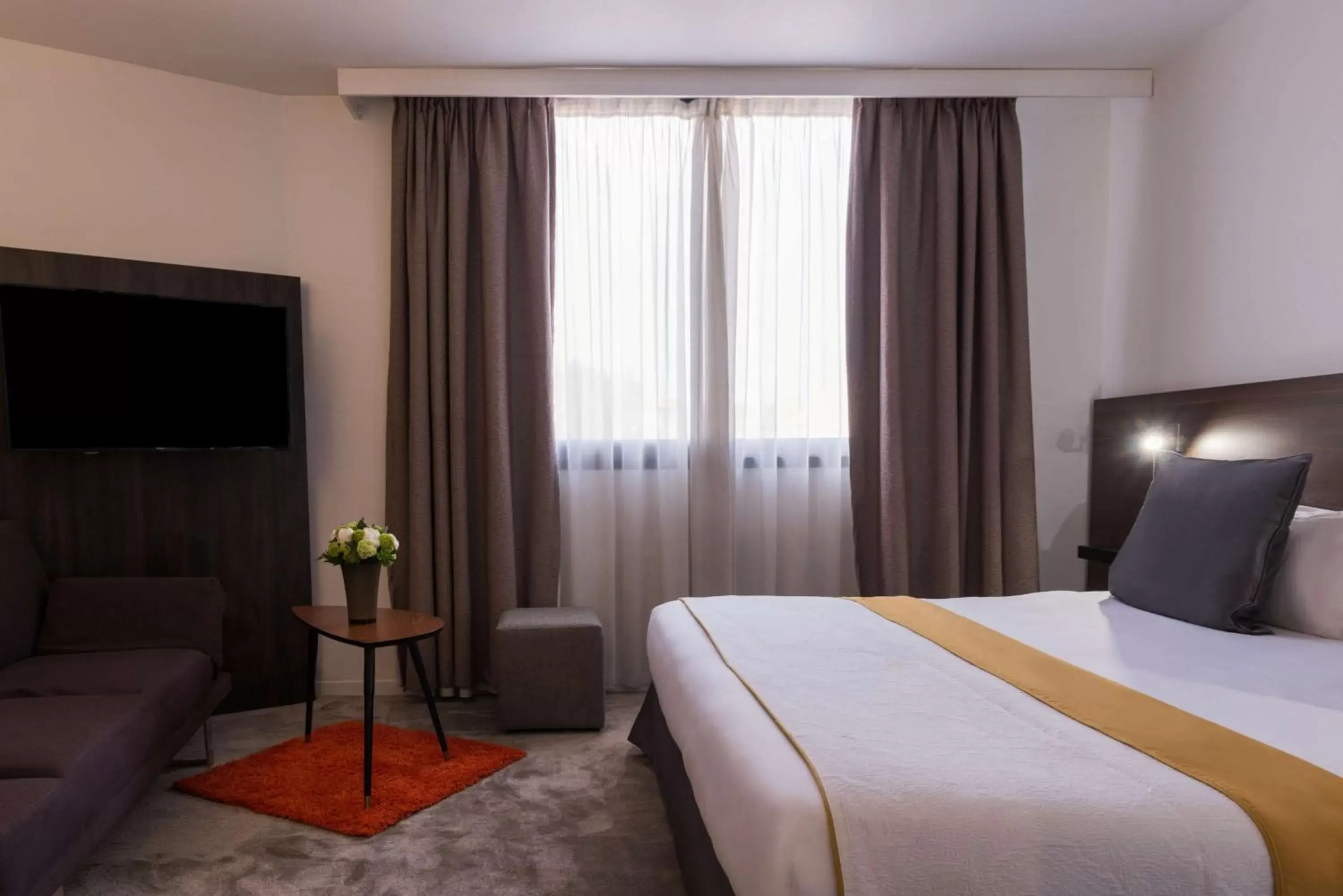 Triple Room in Best Western Le Galice Centre Ville Triple Room in Best Western Le Galice Centre Ville