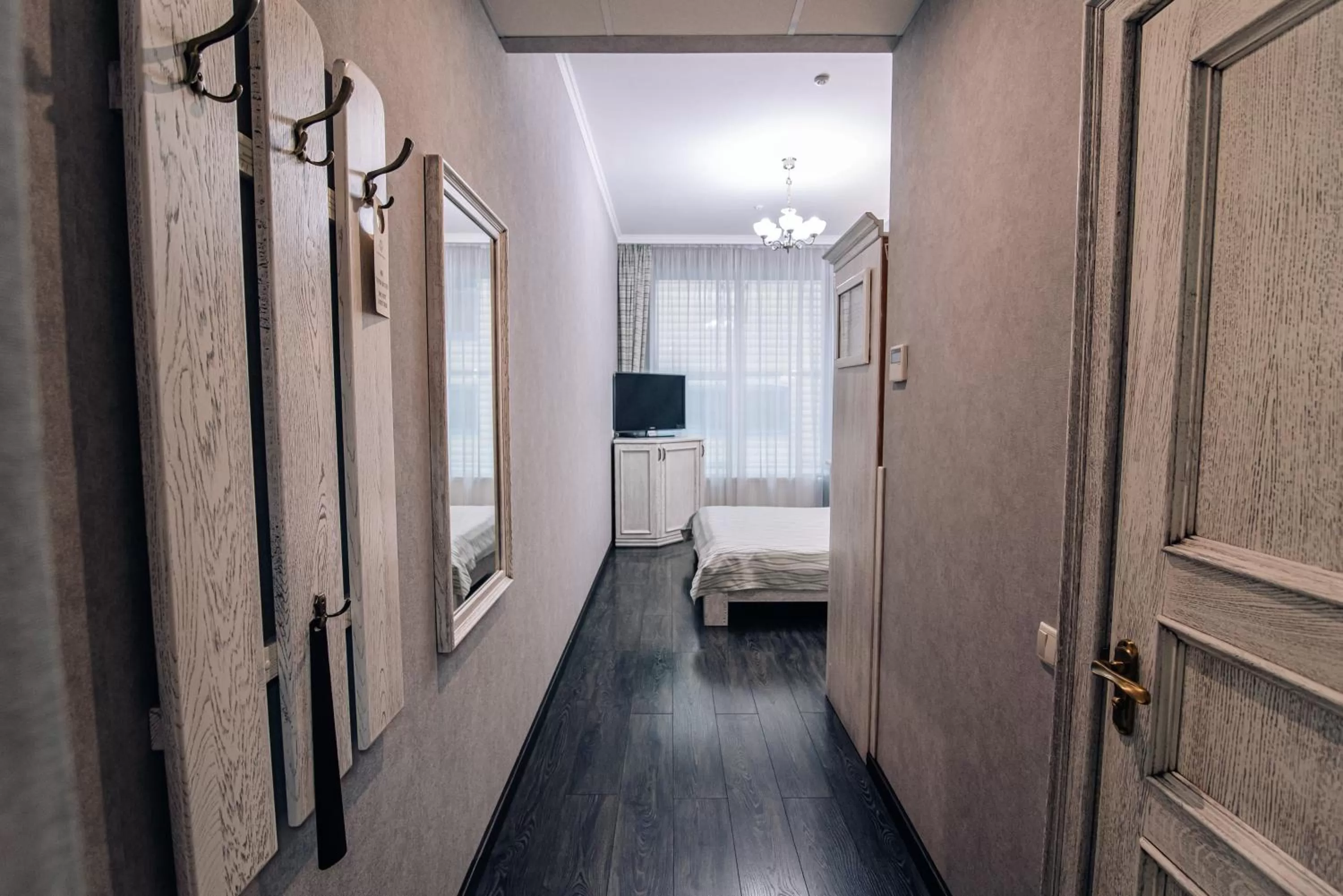 Bedroom, Bed in Gold Georg Palace Hotel