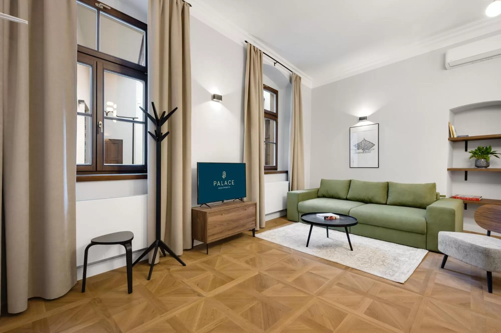 TV and multimedia in Palace Apartments