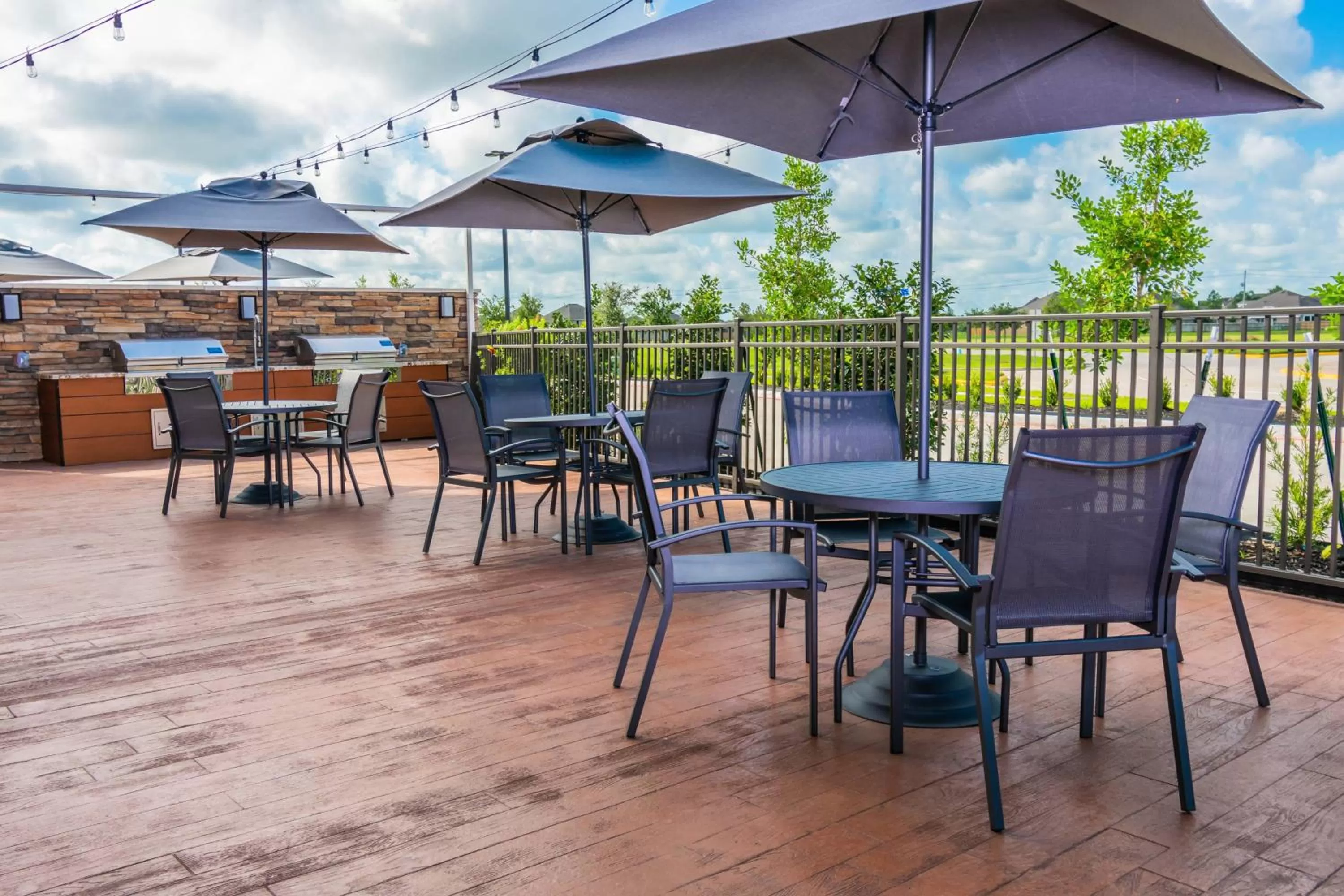 Property building in Fairfield Inn & Suites by Marriott Houston League City