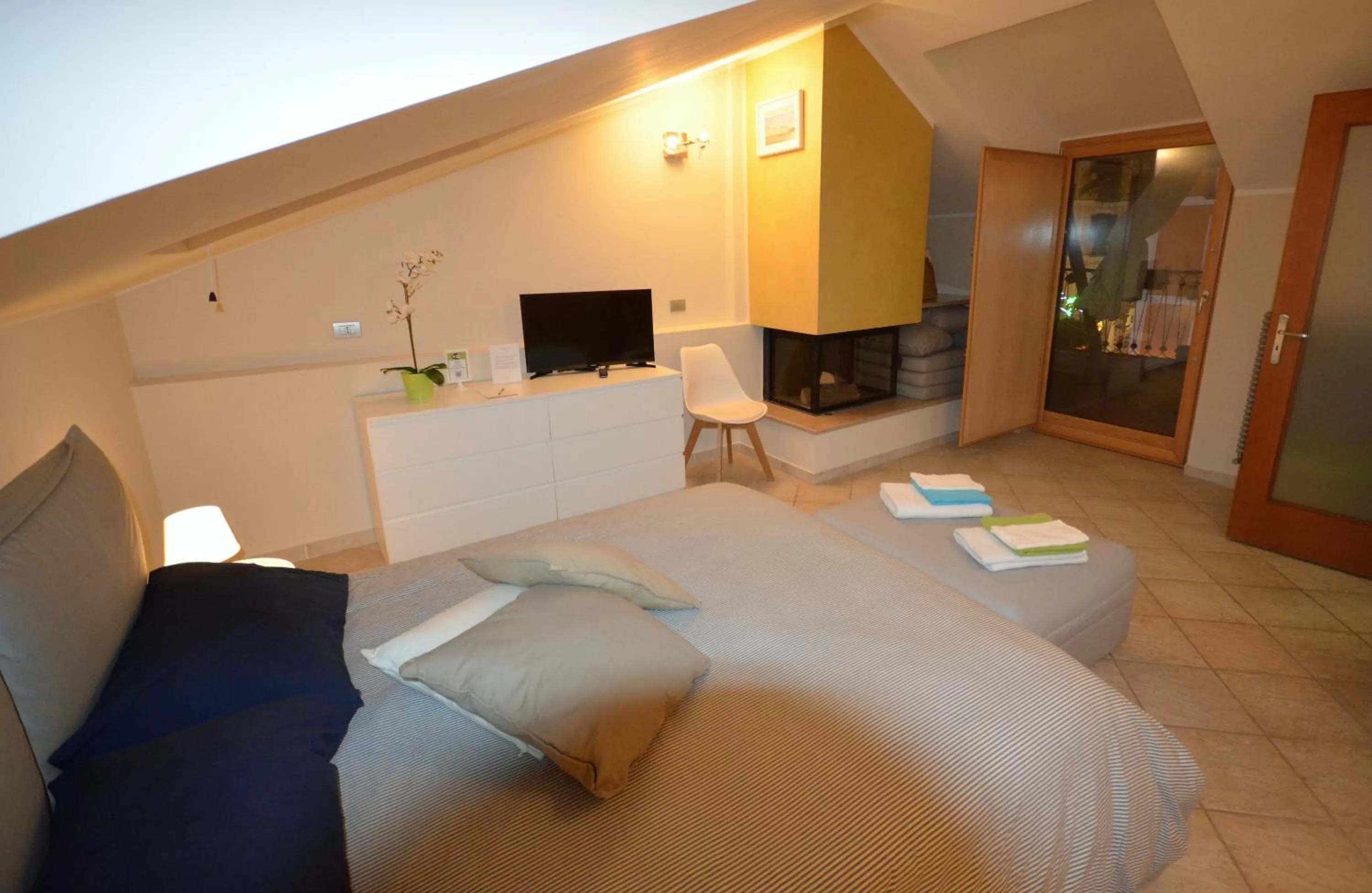 Photo of the whole room, Bed in B&B Portanova