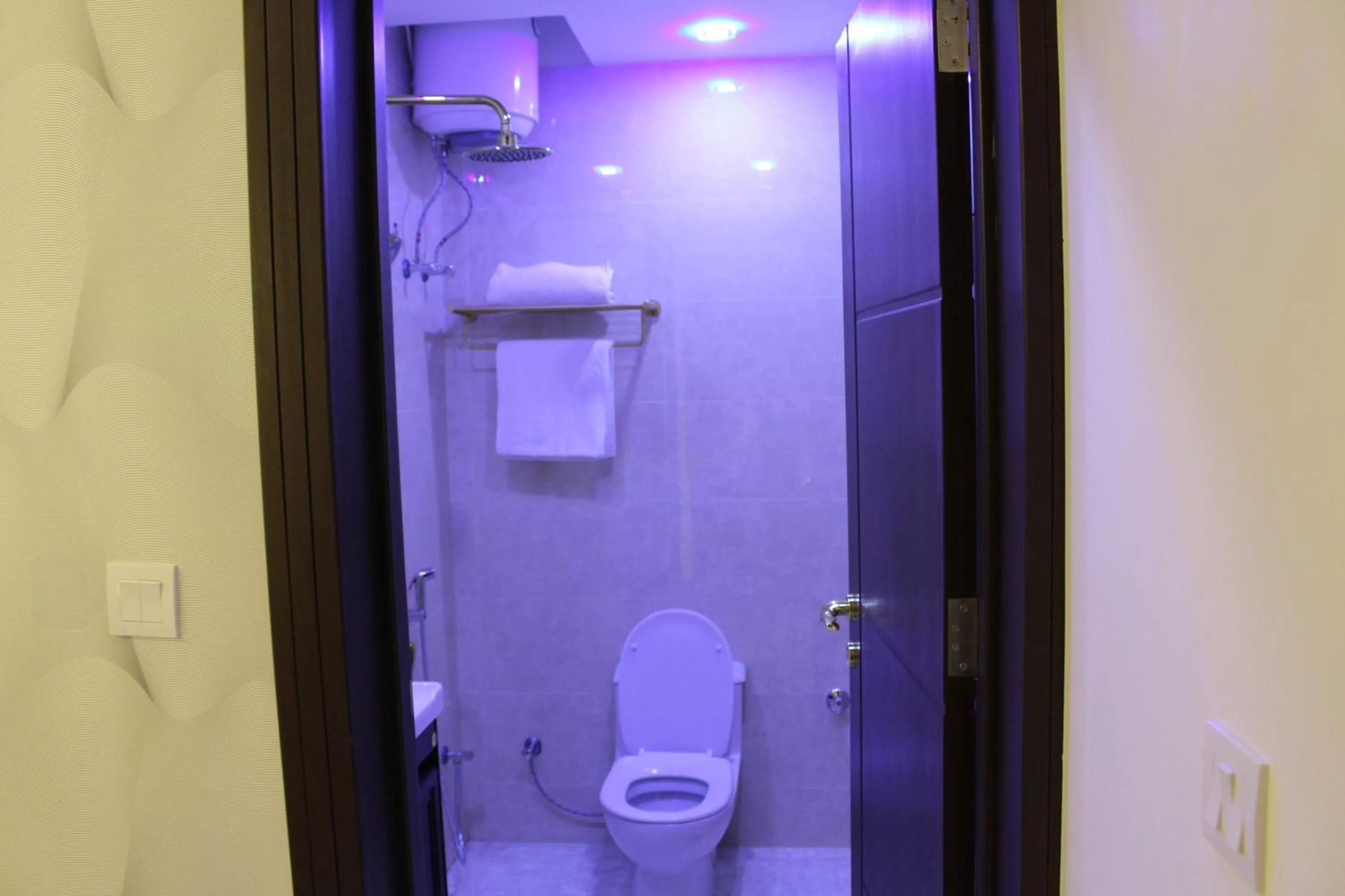 Bathroom in Sama Hotel