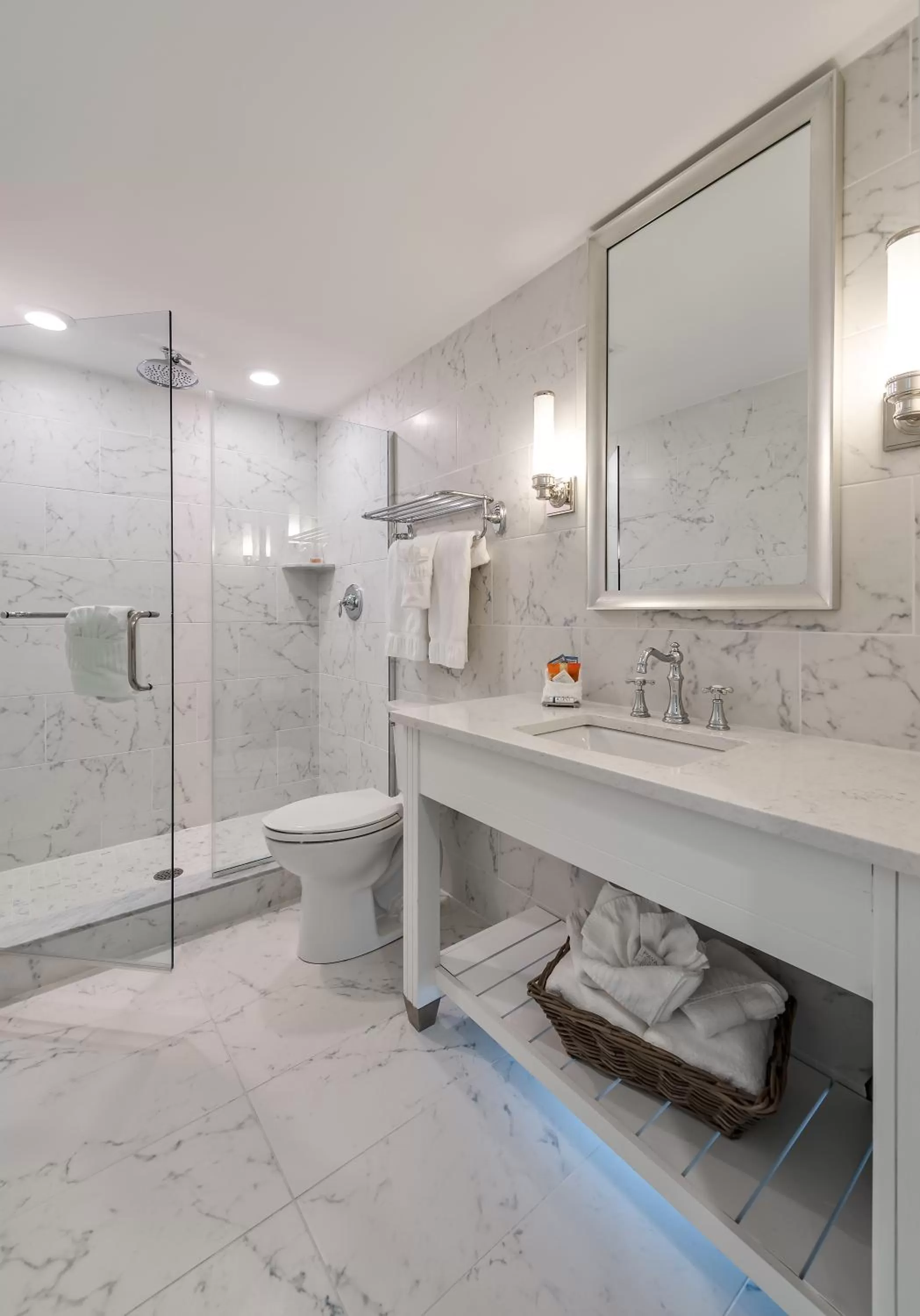 Shower in ICONA Avalon