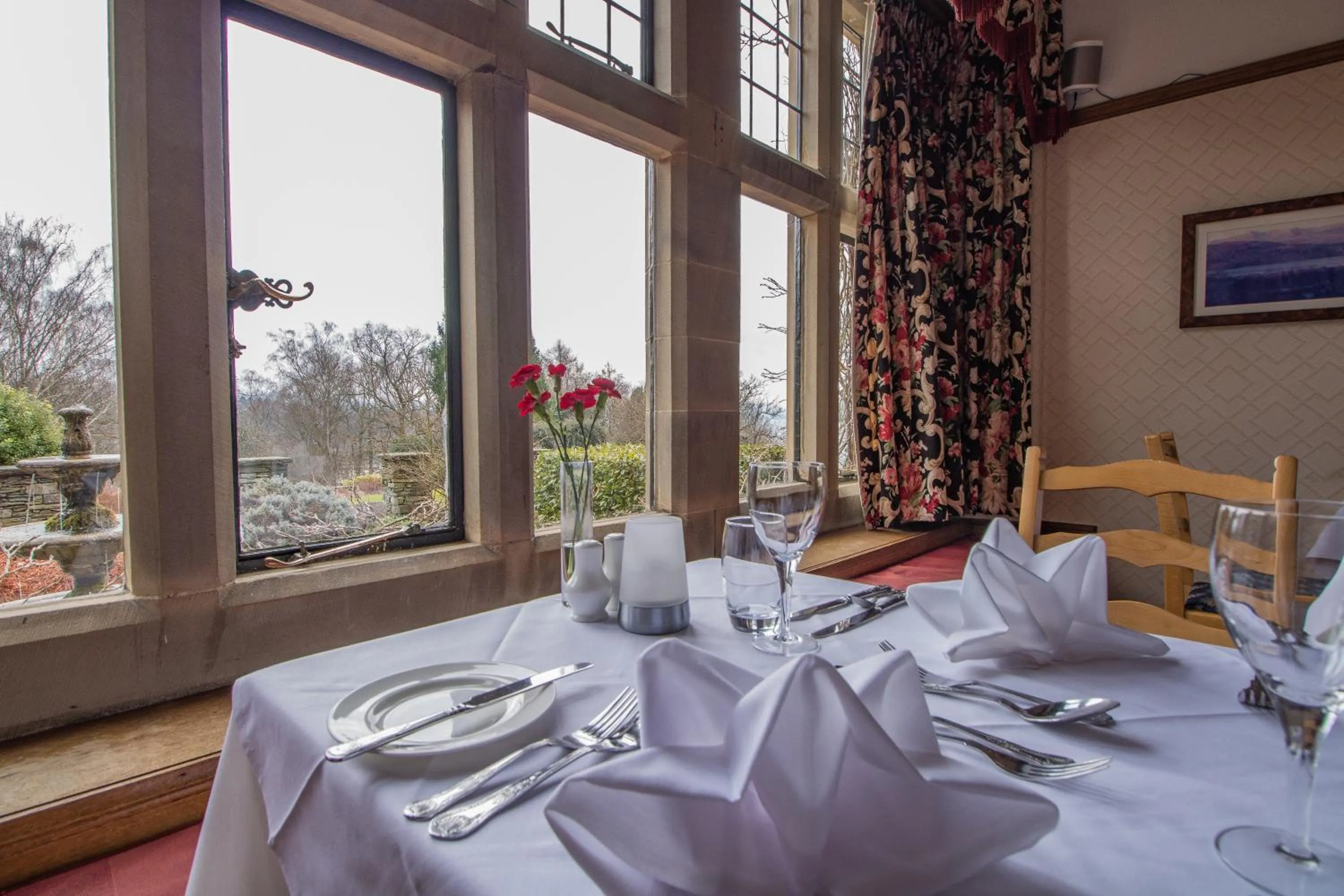 Restaurant/places to eat in Cragwood Country House Hotel