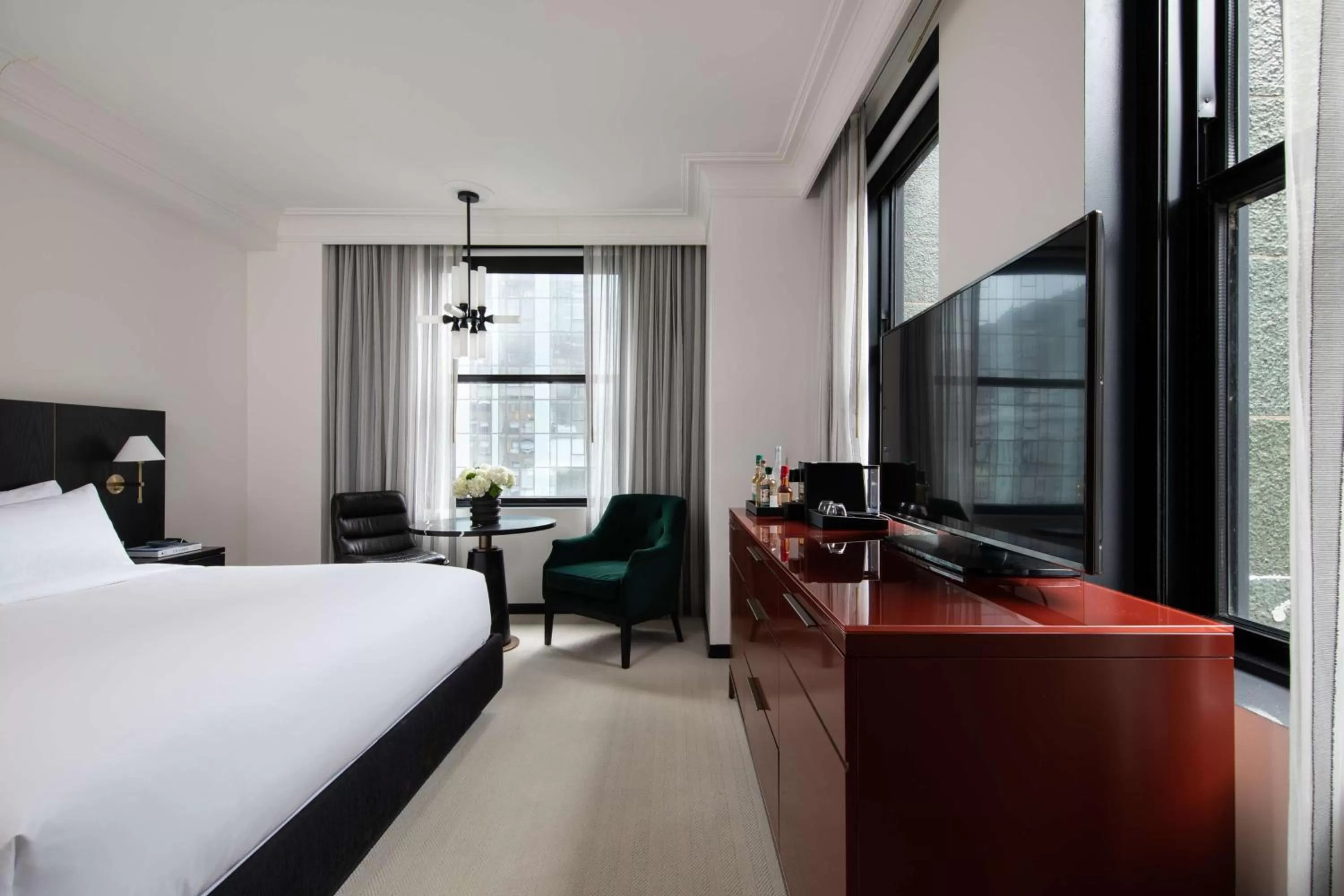 Bedroom, Bed in Pendry Chicago