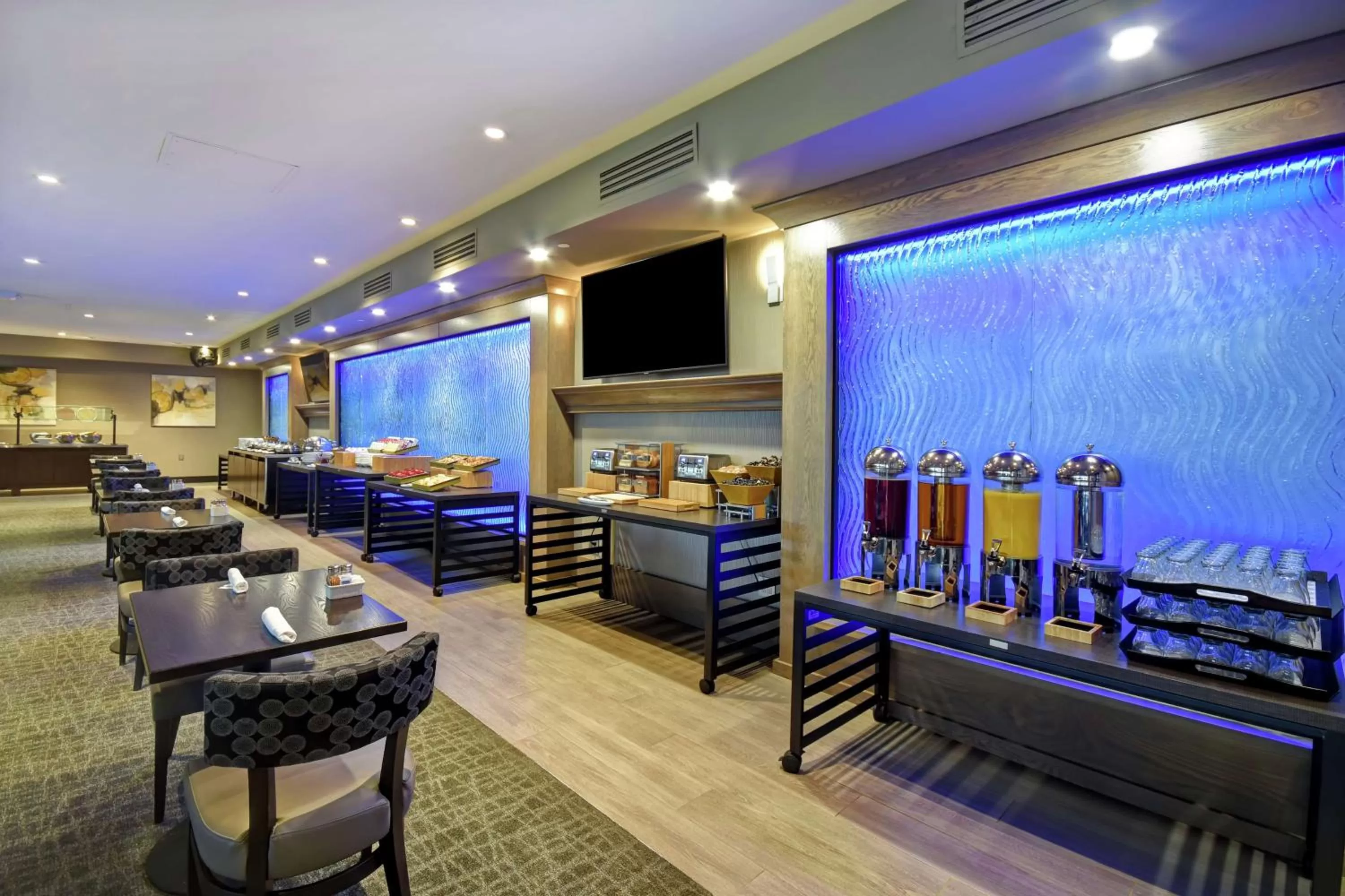 Breakfast in DoubleTree by Hilton Pleasanton at The Club