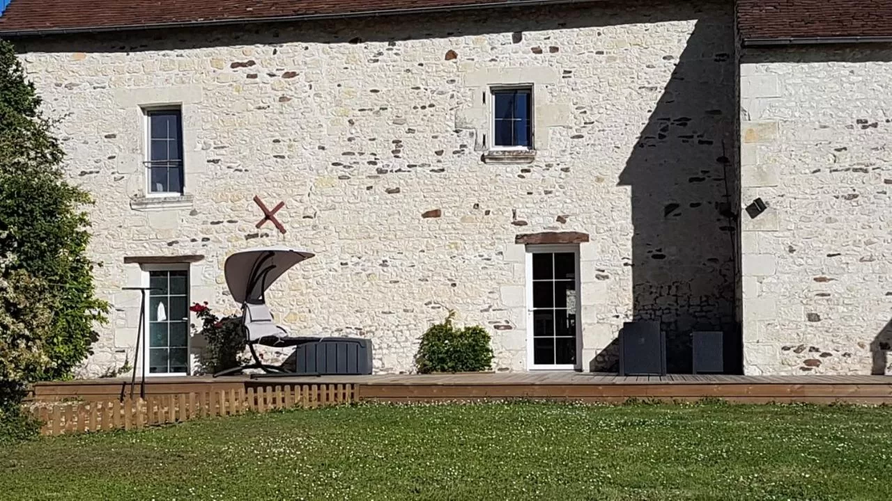Garden view, Property Building in Le Domaine de Bella