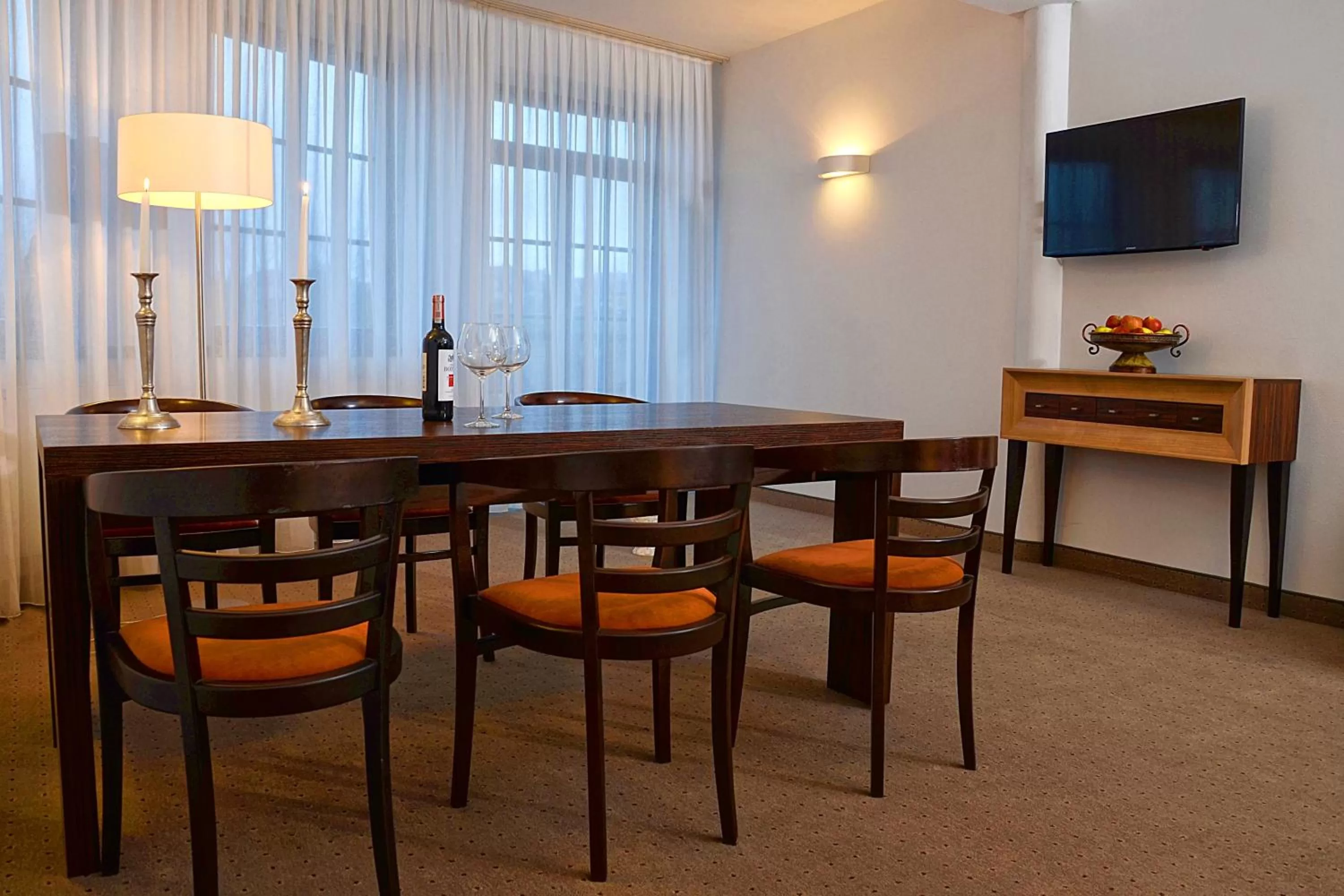 Seating area, Dining Area in Stary Tartak